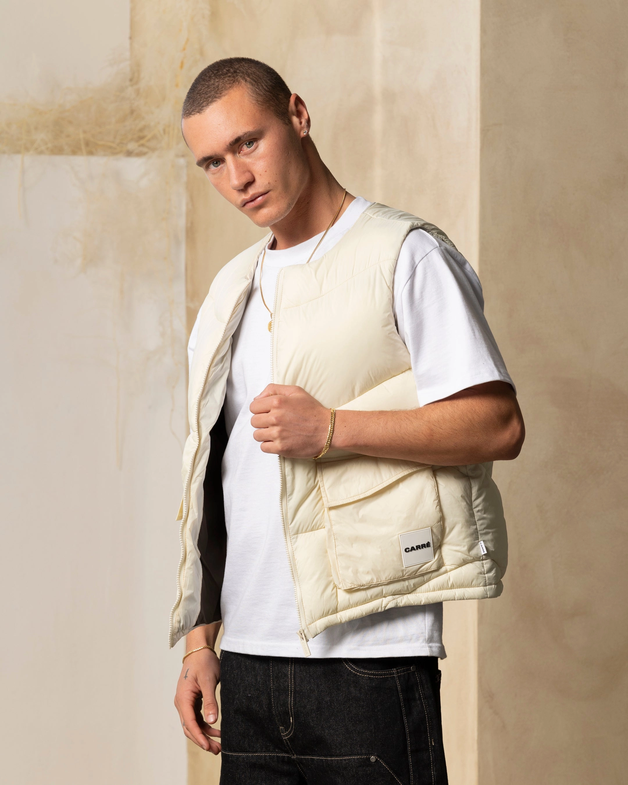 Serve Carre Wave Puffer Vest Light Stone