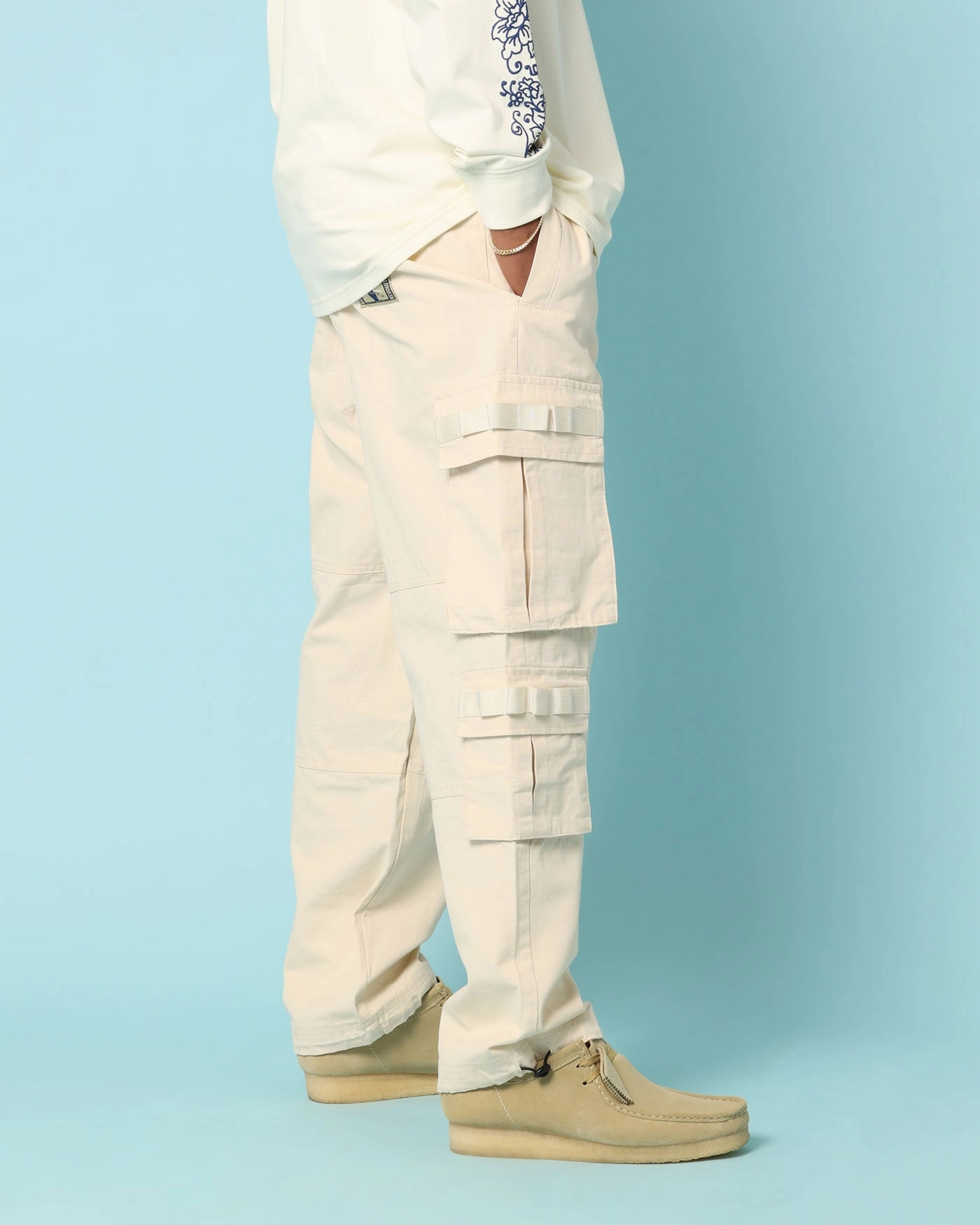 LowProfileTopstitching BreathableMaterial Carr?? Boonie Cargo Jogger Off White