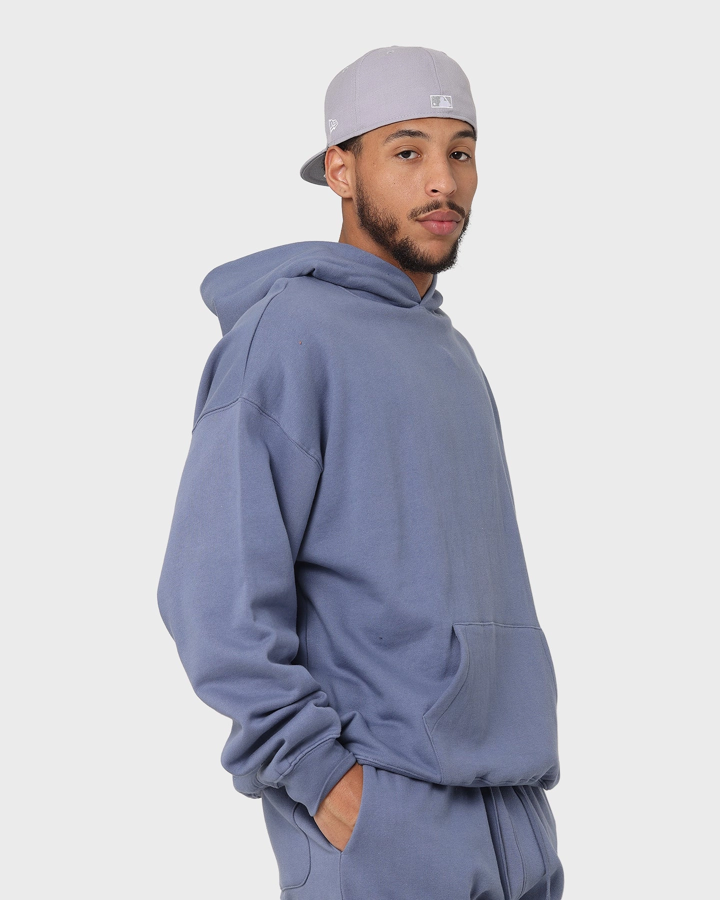 MNML Every Day Hoodie Country Purple Wind Resistant Active Protection