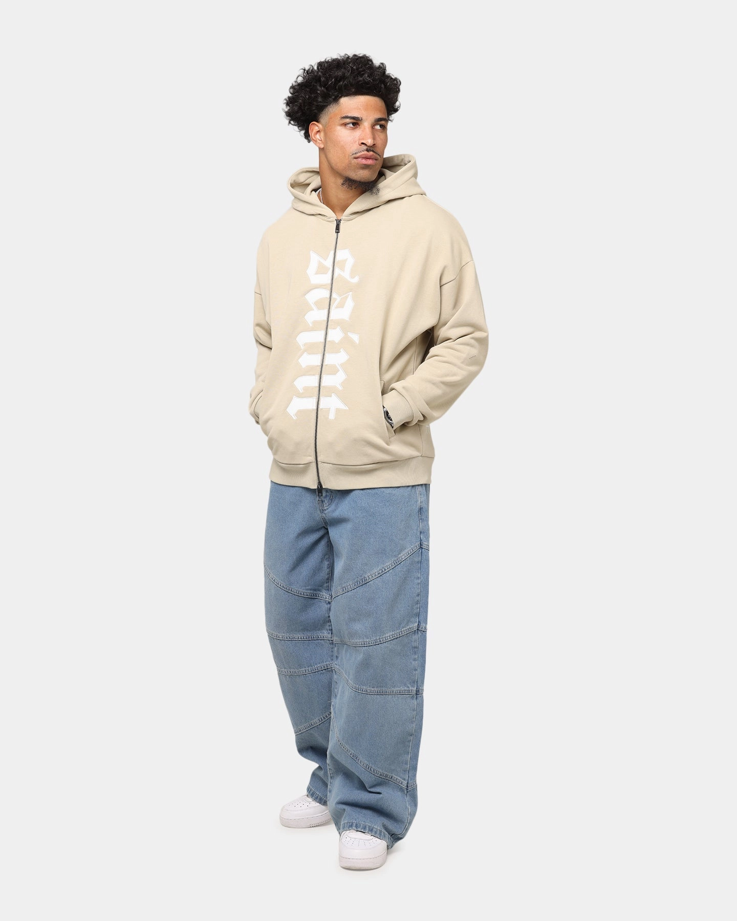 Essential Look Morning Stroll Streetwear Fan Saint Morta Amplus Armoury Jeans Mid Blue