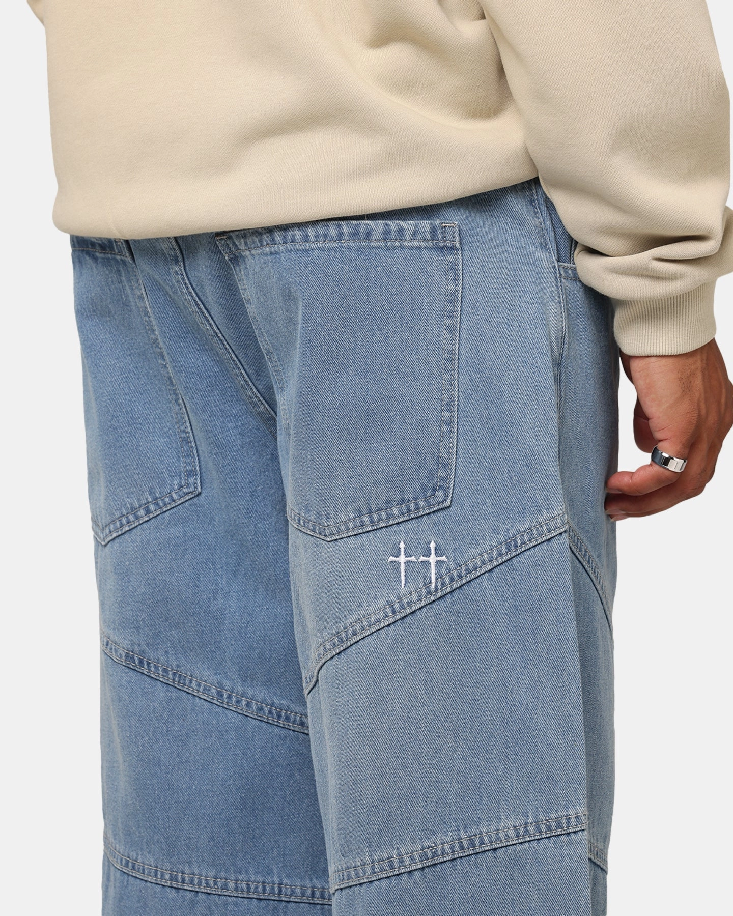 Saint Morta Amplus Armoury Jeans Mid Blue Street Style