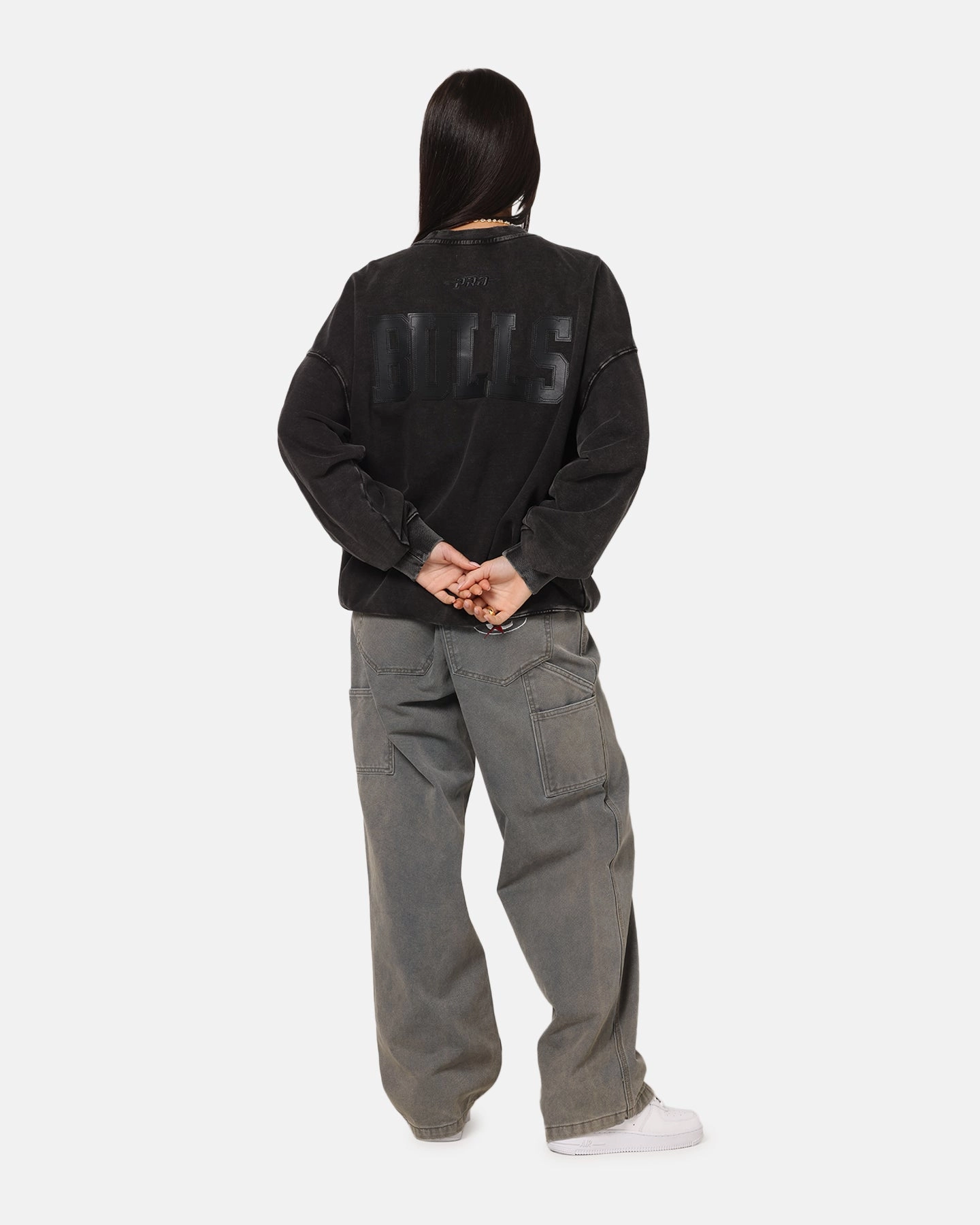 EasyClean Coating snag resistant Pro Standard Chicago Bulls 'Wash Vanguard' Fleece Crewneck Washed Black