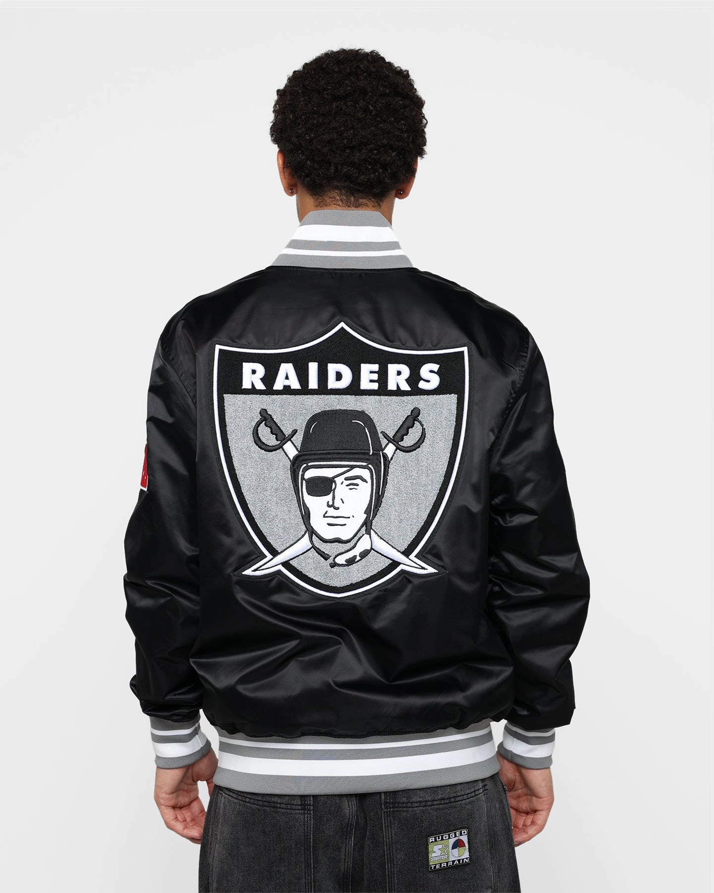 Pro Standard Las Vegas Raiders Satin Varsity Jacket Black/Grey suitable for rainy days ReflectiveDetailing