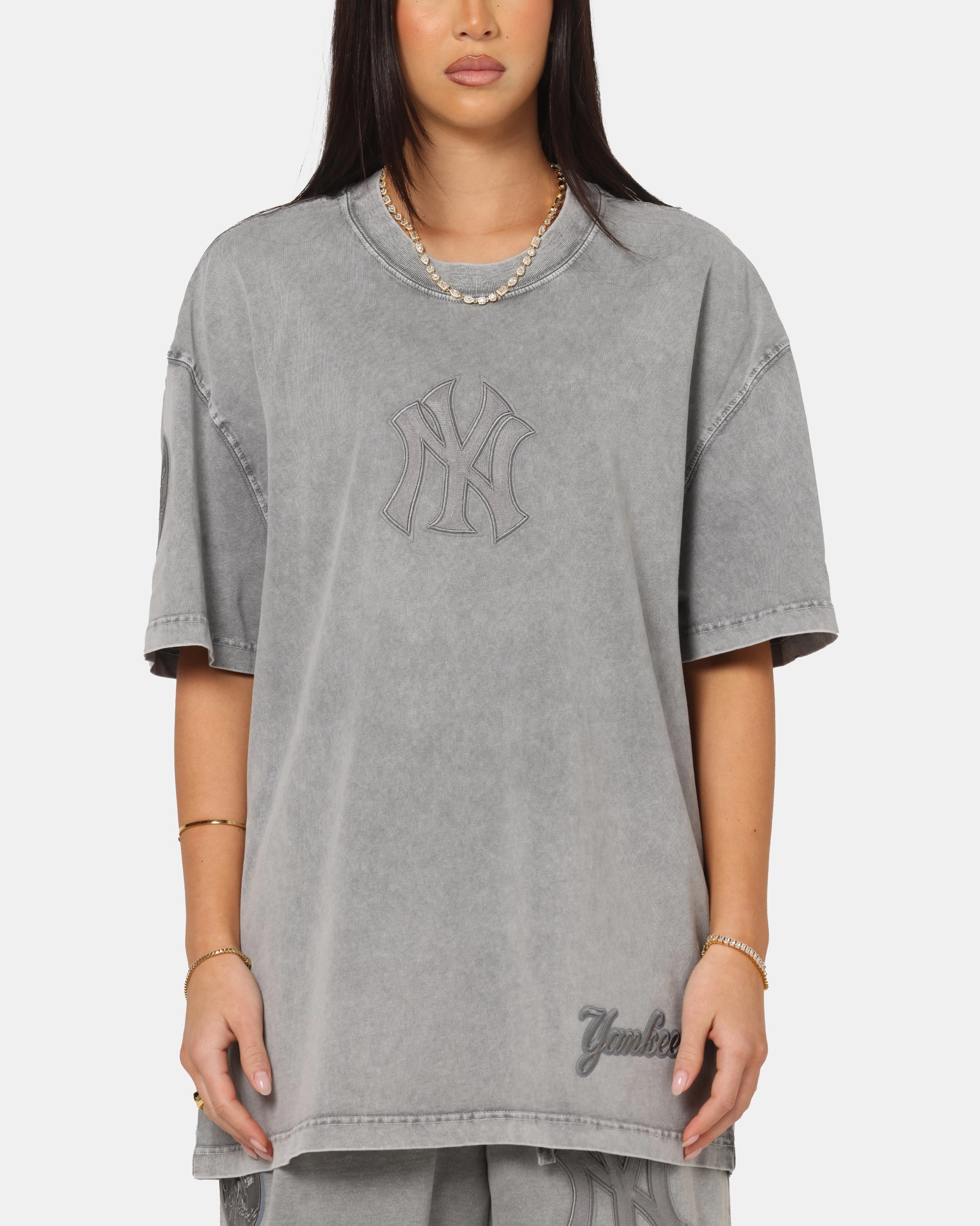 Stylish Fit Pro Standard New York Yankees Washed Classic T-Shirt Washed Grey