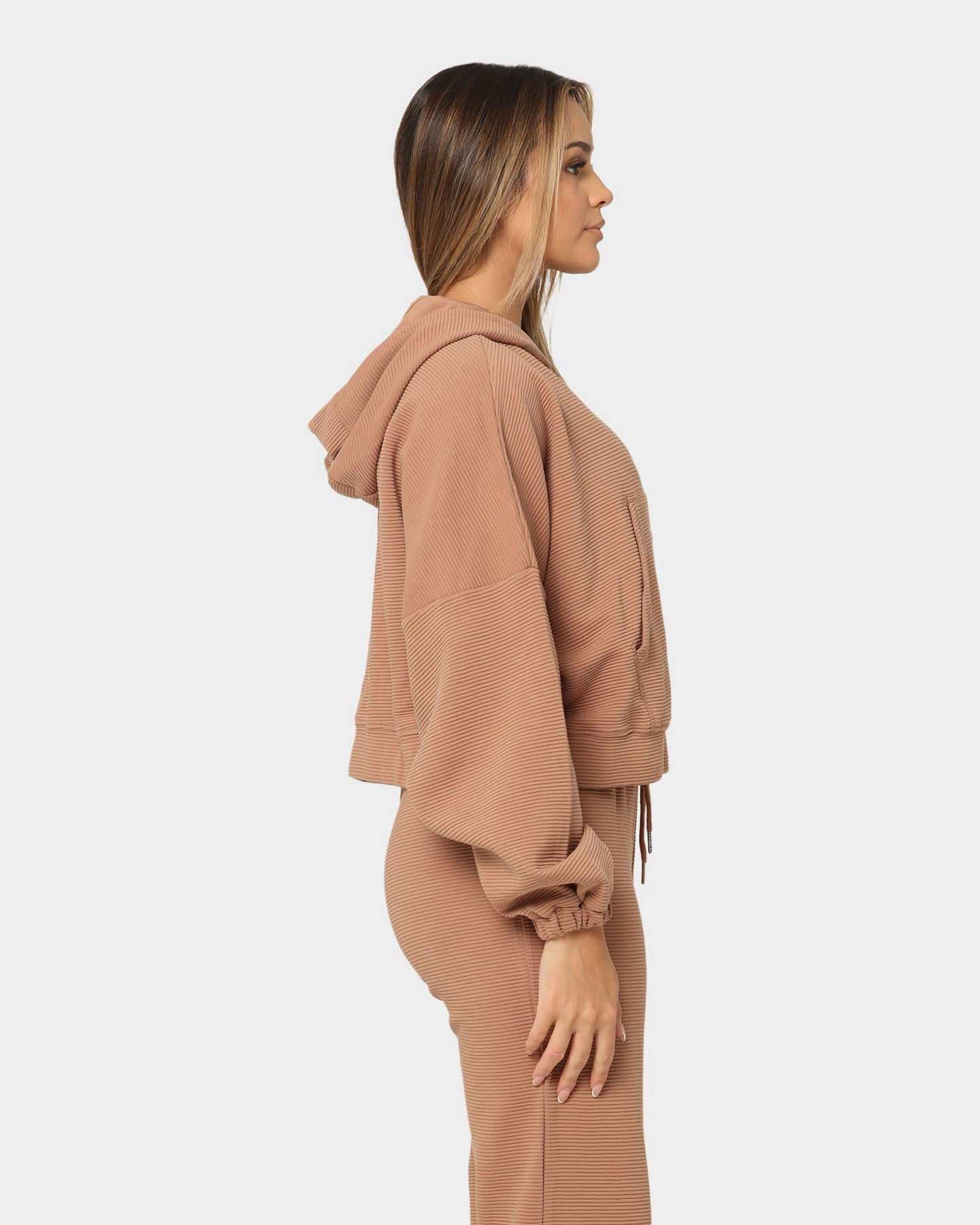 Evolve Ellesse Women's Campenelle Cropped Hoodie Brown