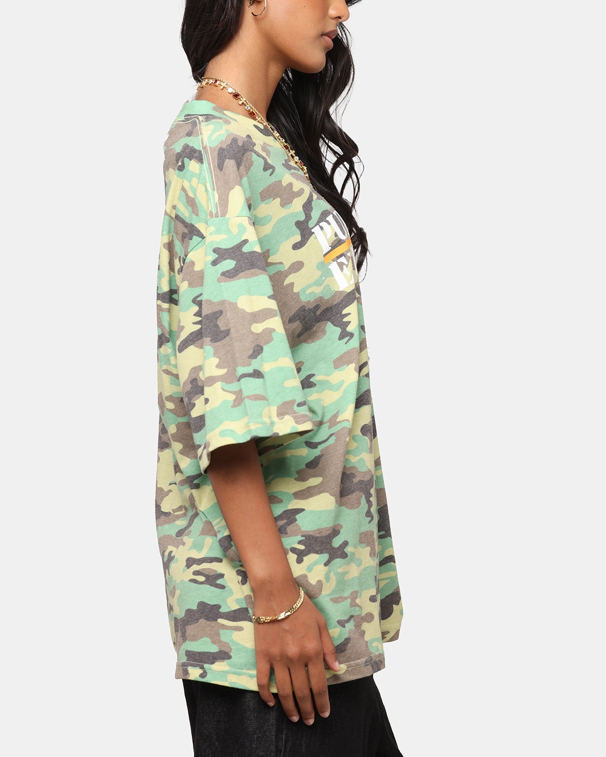 FadeResistant Coating Relaxing Fit Public Enemy Realtree T-Shirt Camo