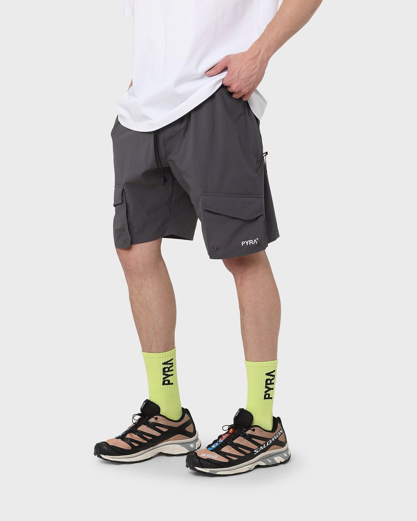 PYRA Flex Cargo Shorts Carbon sports industry
