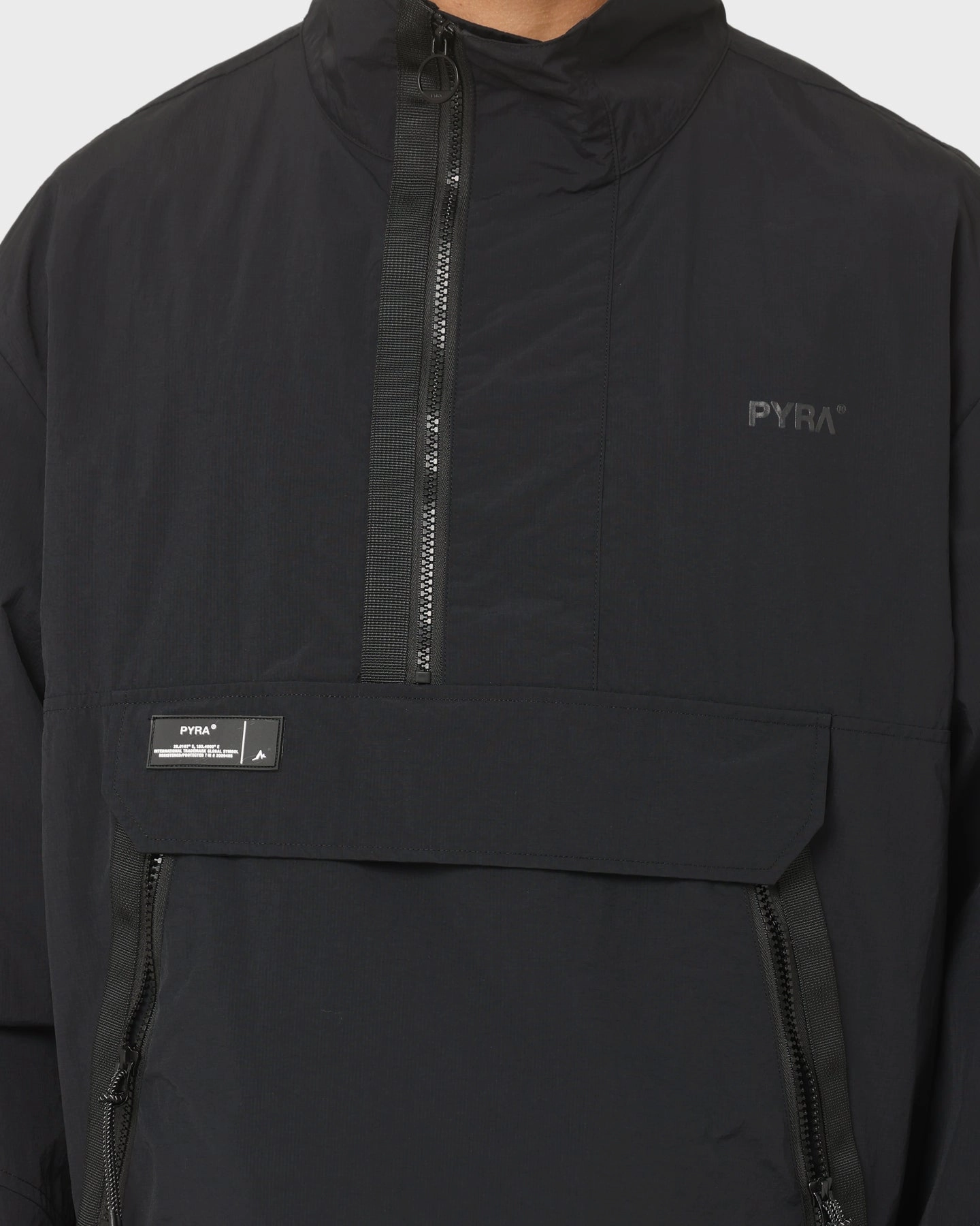 PYRA Pitch Jacket Black middle aged people Easy Movement
