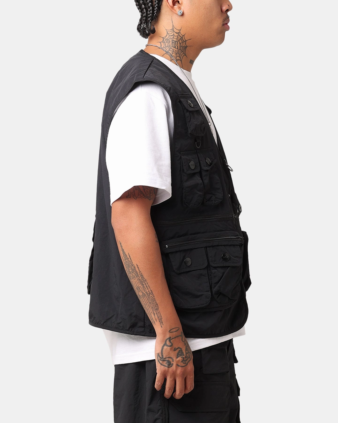 Pyra Tactical Vest Black Ergonomic Stitching Halloween