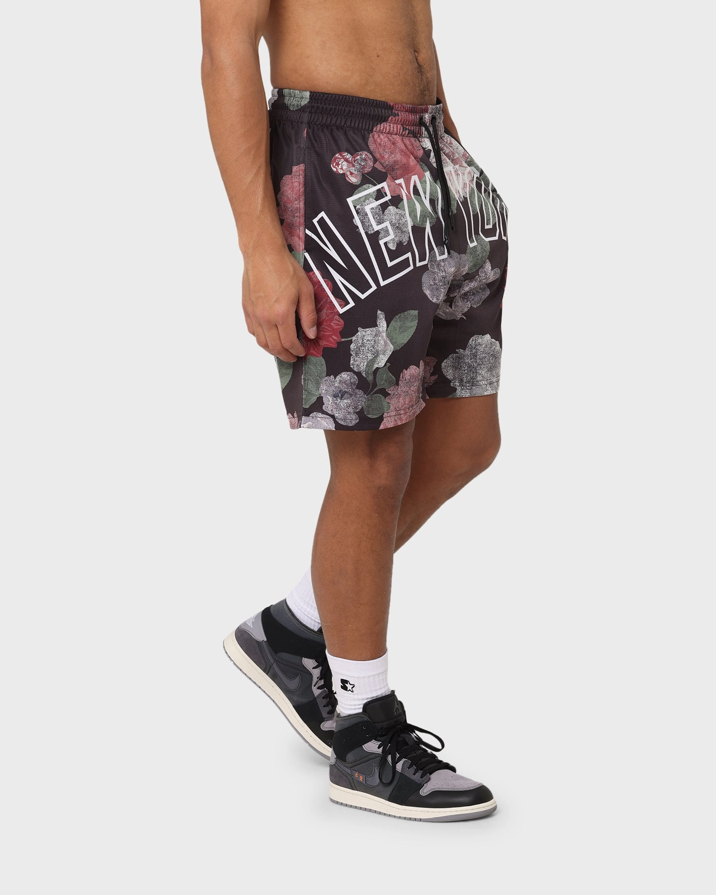 snowboard clothing Majestic Athletic New York Yankees Digi Floral Camo Shorts Faded Black
