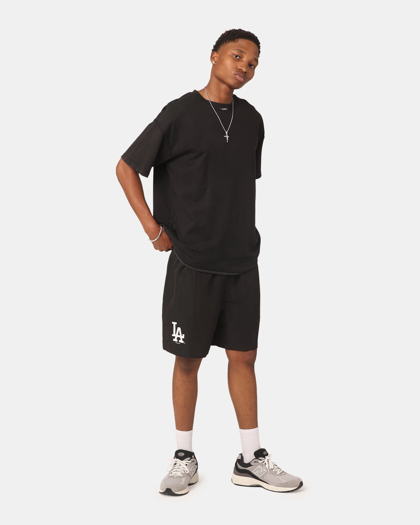 Biodegradable Material Option Sporty Edge New Era Los Angeles Dodgers Woven Shorts Black