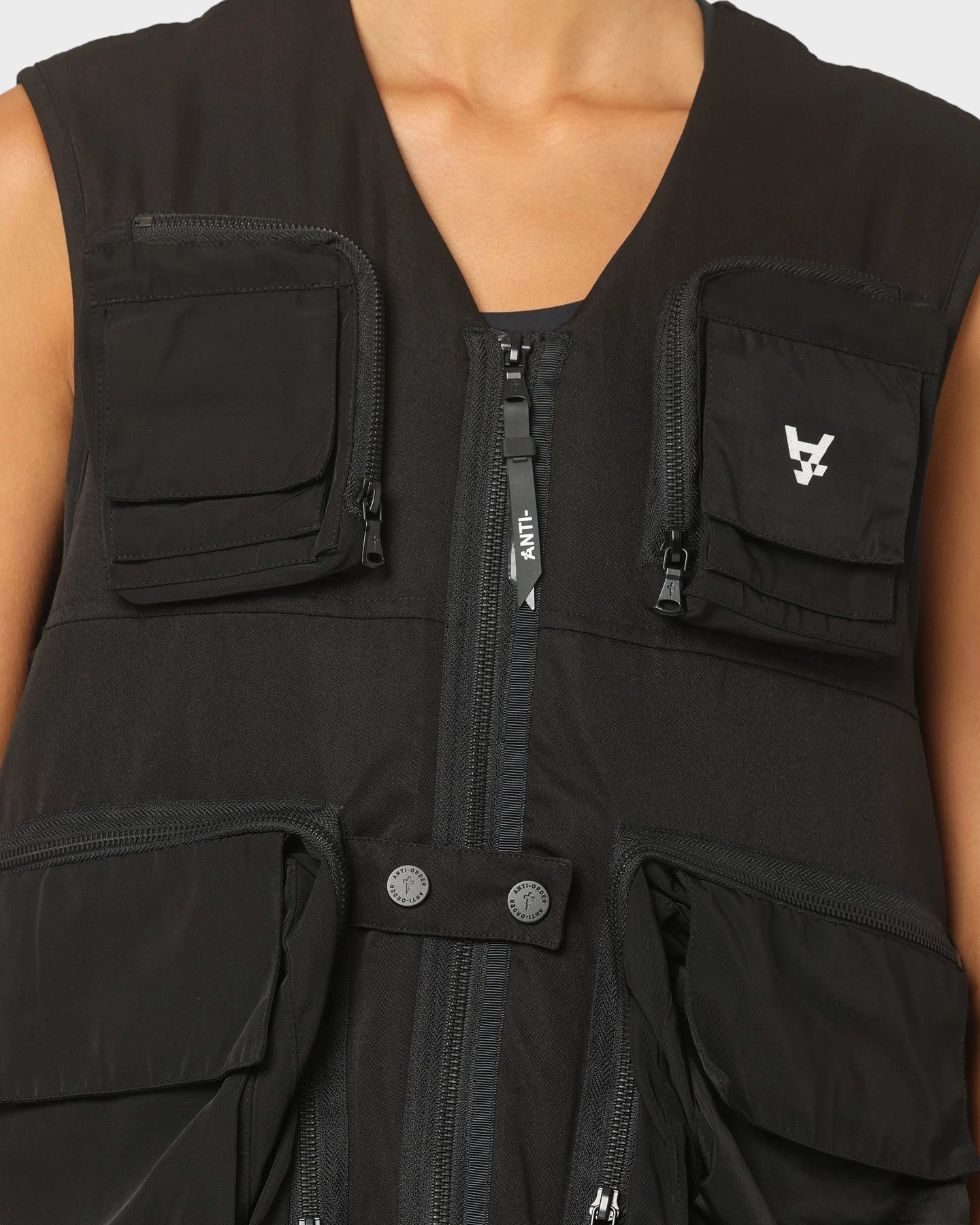 Long-sleeved The Anti-Order Non-Military Vest Black/3M