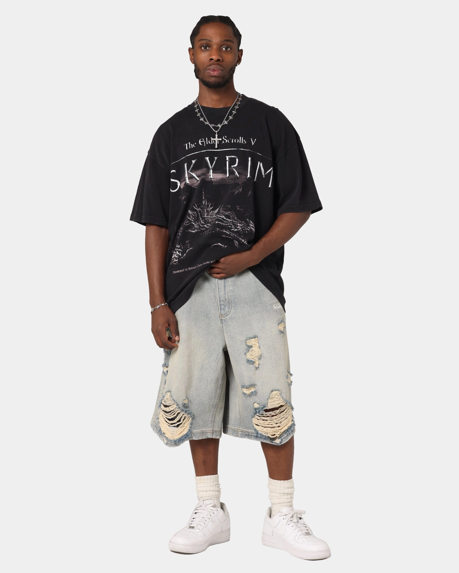 Timeless and Chic 73 Studio X The Elder Scrolls V: Skyrim Aludin Vintage T-Shirt Black Acidwash