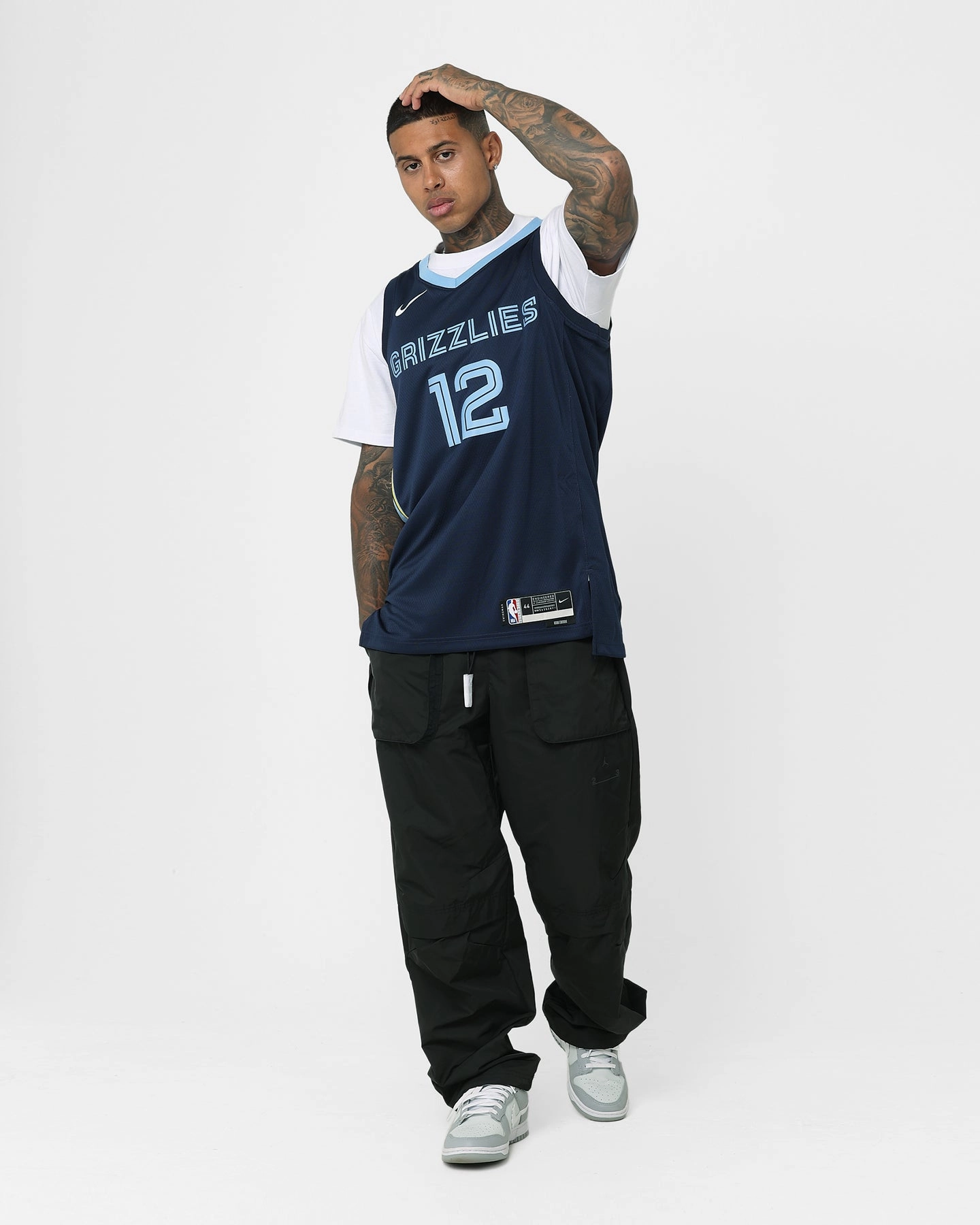 Soft touch finish Nike Ja Morant Memphis Grizzlies '22 Icon Edition Dri-FIT NBA Swingman Jersey College Navy