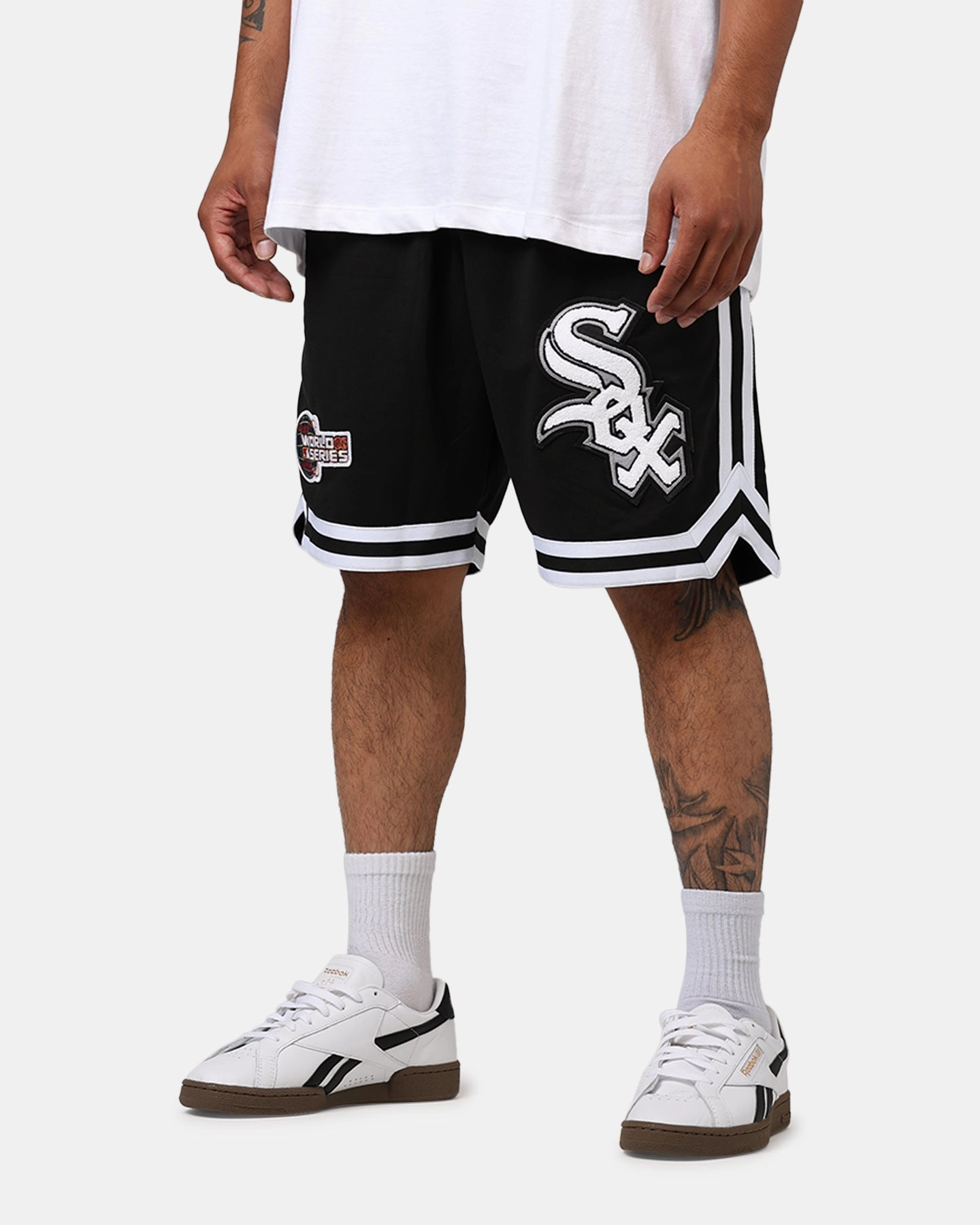 Stylish Fit New Era Chicago White Sox 'Logo Select Official Team Colors' Shorts OTC