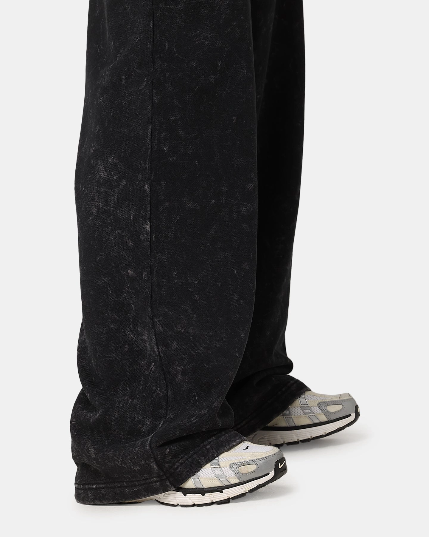 TaperedLeg Perfect Comfort Jordan Women's Flight Fleece Pant Black