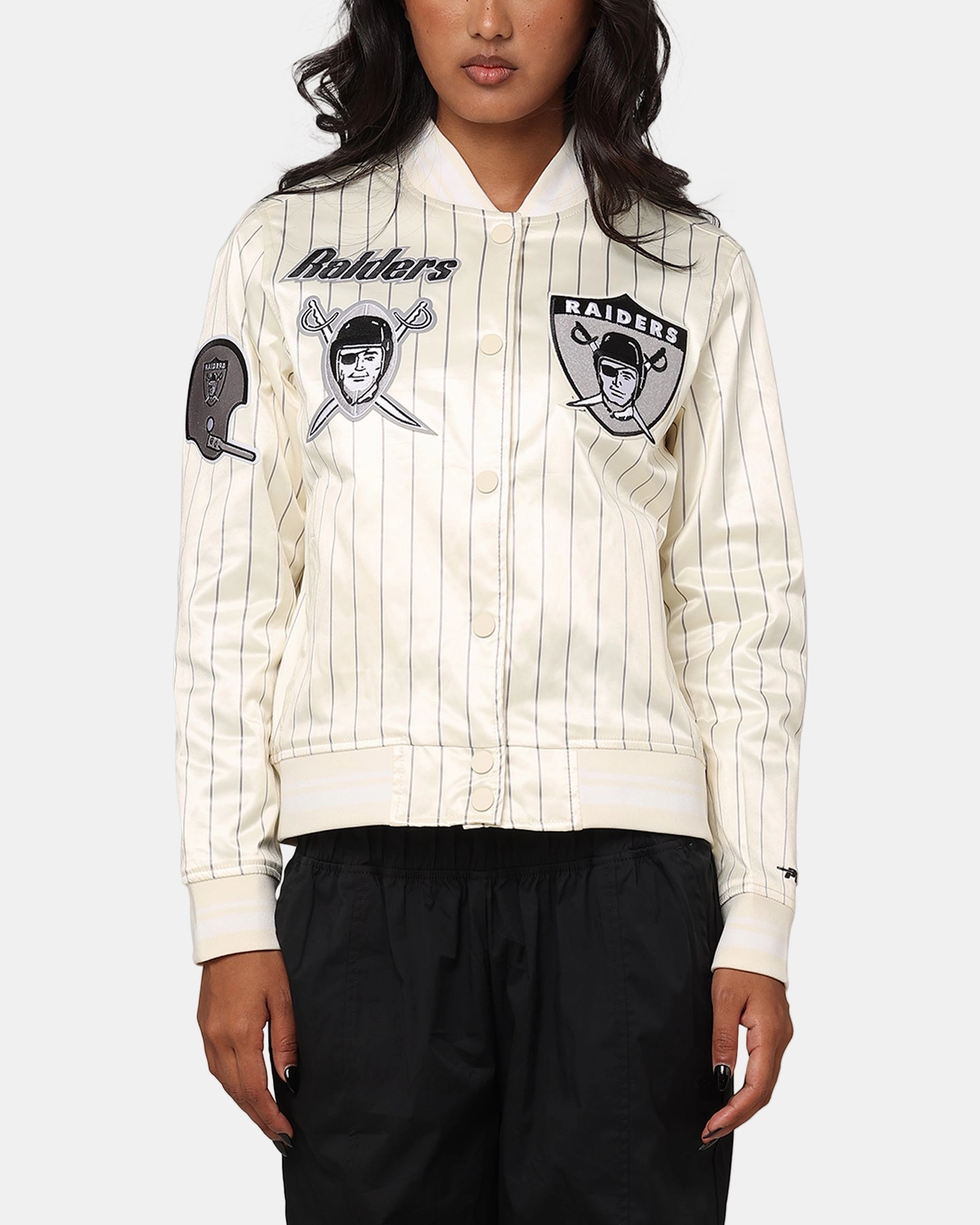 fishermen Relaxed Motion Pro Standard Women's Las Vegas Raiders Satin Jacket Eggshell/Grey