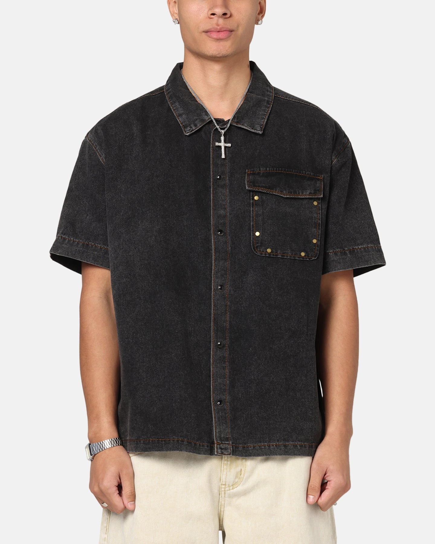 Must-Have Item Saint Morta Rodeo Drive Button Up Shirt Black