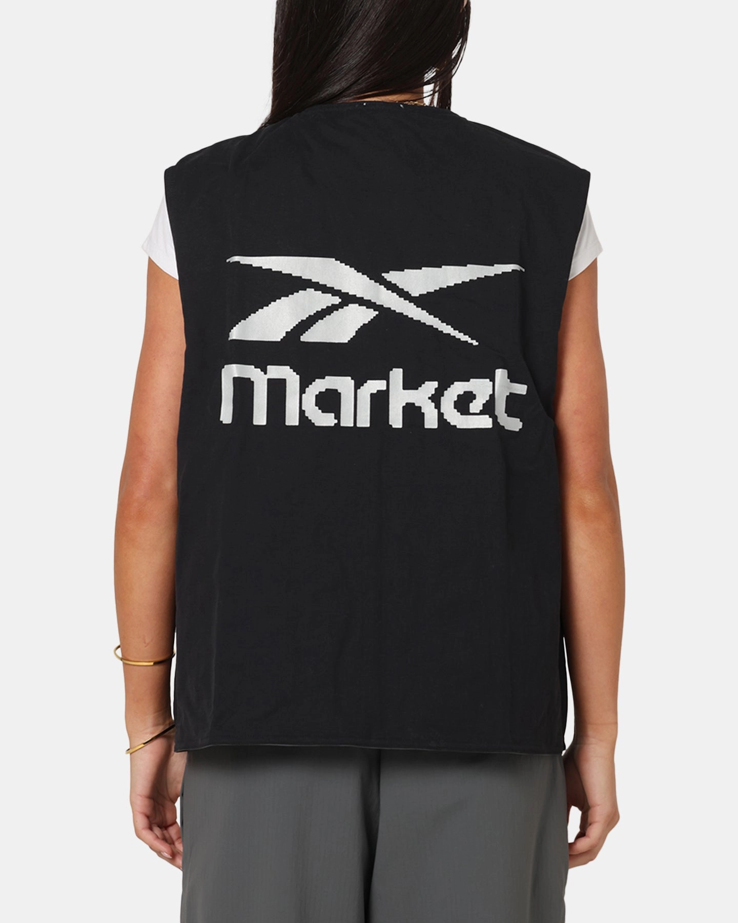 Daily Essential Wind Stop Reebok X Market Reversible Vest Black/Silver