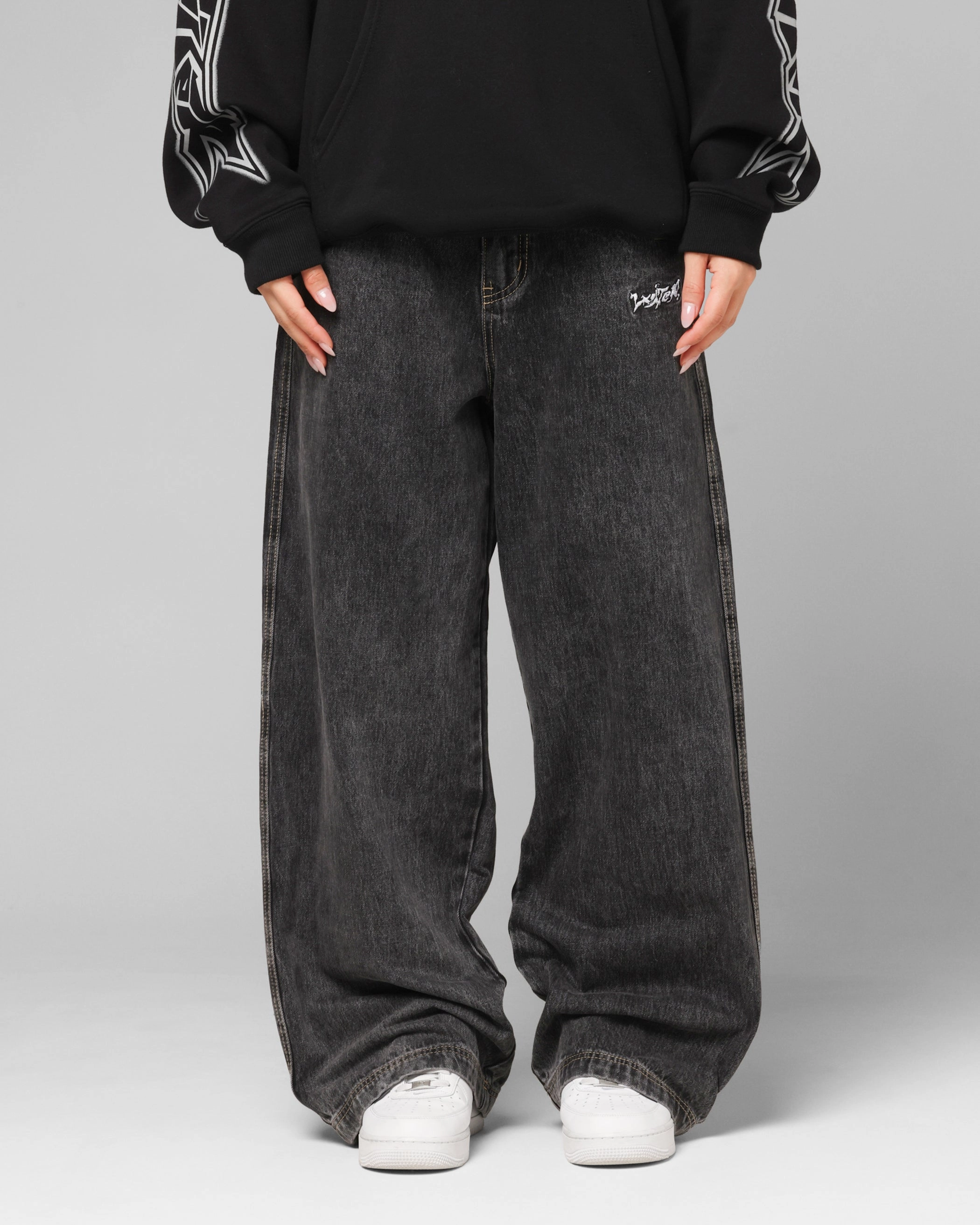 Essential Piece Loiter Star Born Jeans Dirty Grey