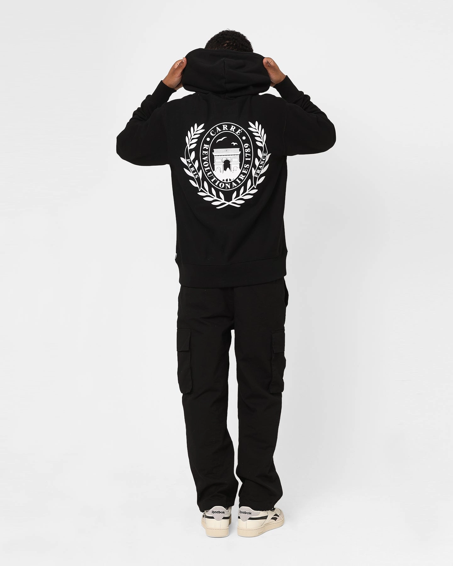 Double Layered Insulation Carre Wraith Hoodie Black