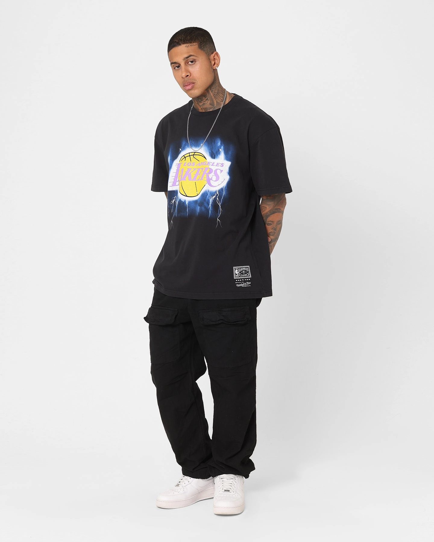 OdorResistant Fabric Informal charm Mitchell & Ness Los Angeles Lakers Logo Lightning T-Shirt Black