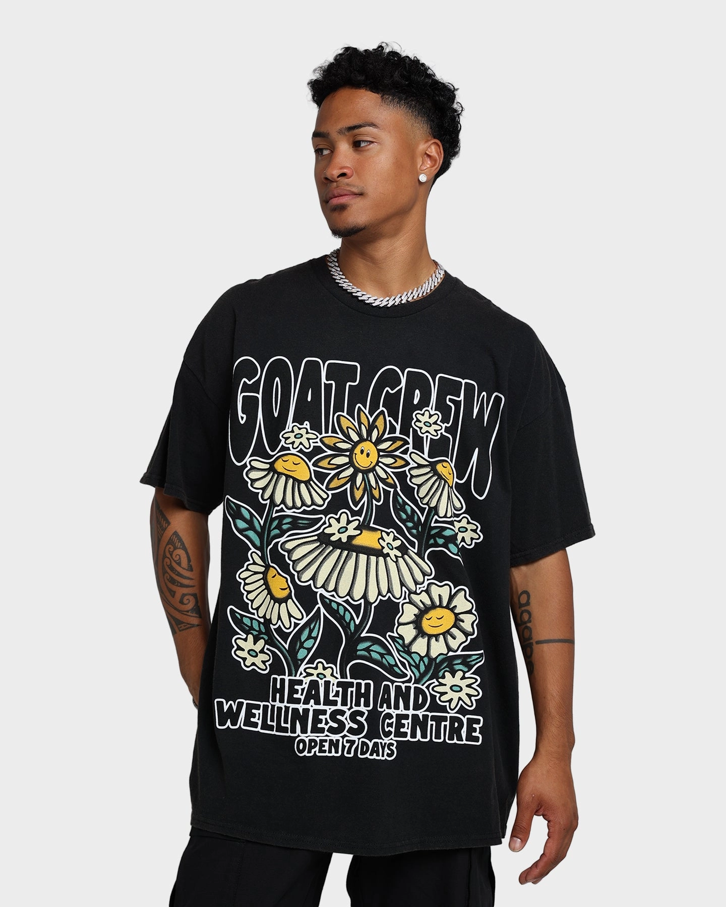 Goat Crew Heath And Wellness Vintage T-Shirt Black Wash Cool Weather Wear Quick Fit