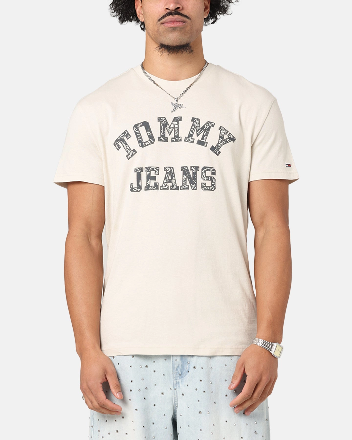 LayeringFriendly Customer Favorite Tommy Jeans Regular Paisley College T-Shirt Newsprint