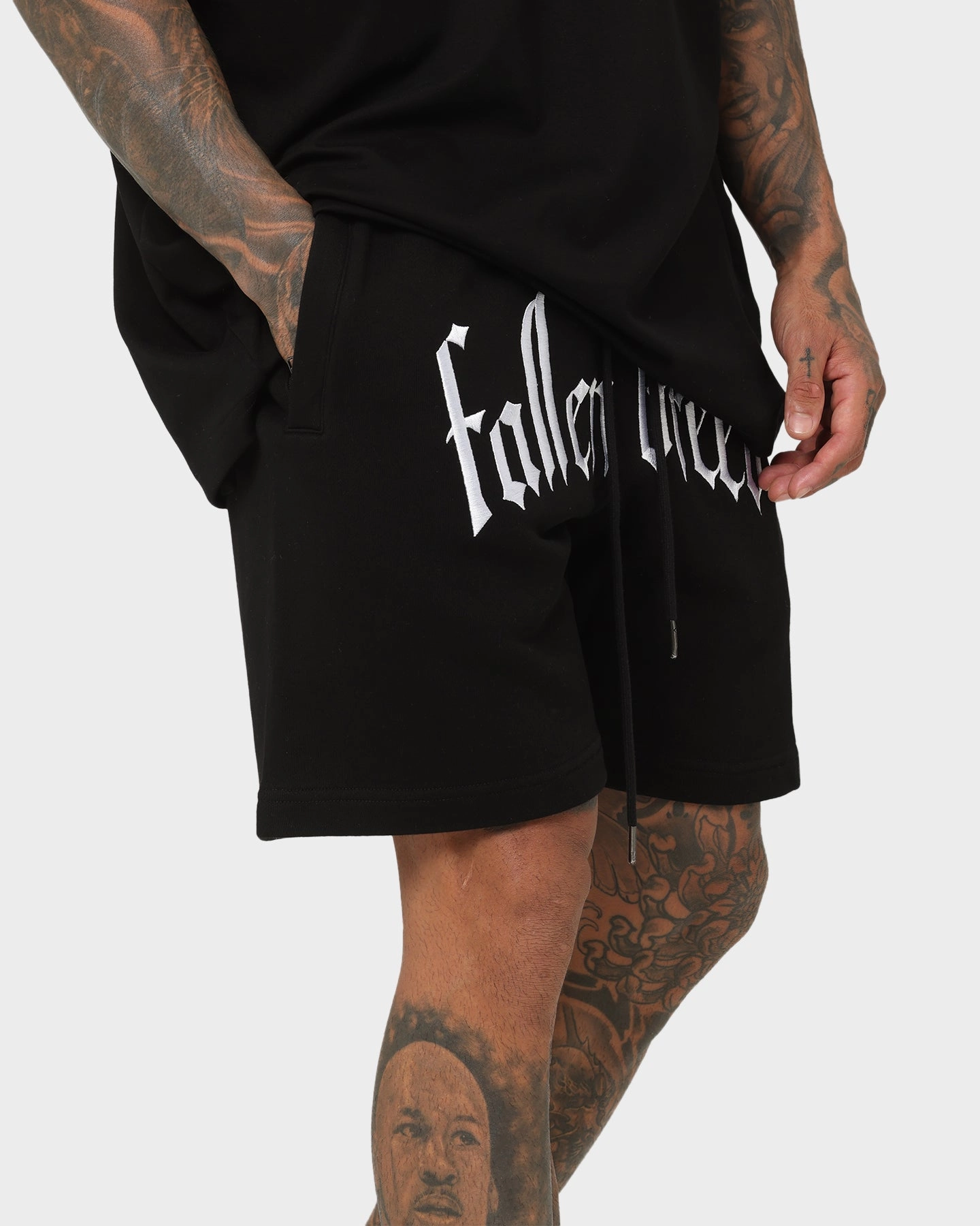 Soft Texture Fallen Breed Logo Sweat Shorts Black