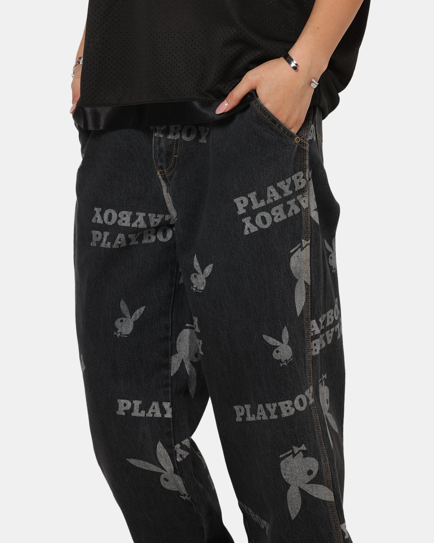 Unisex Friendly Playboy Mess Denim Jeans Washed Black