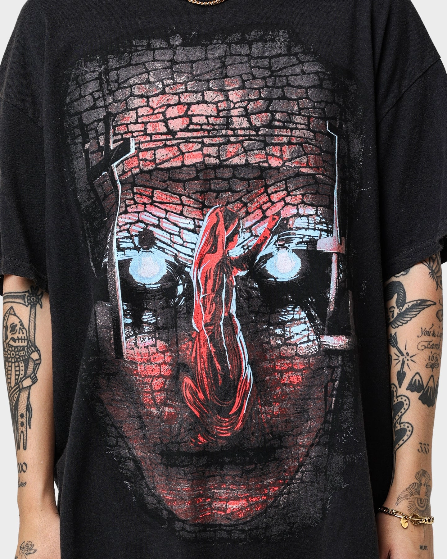 Slim Silhouette Eco Friendly Dyes American Thrift X The Nun The Nun Face Vintage T-Shirt Black Wash