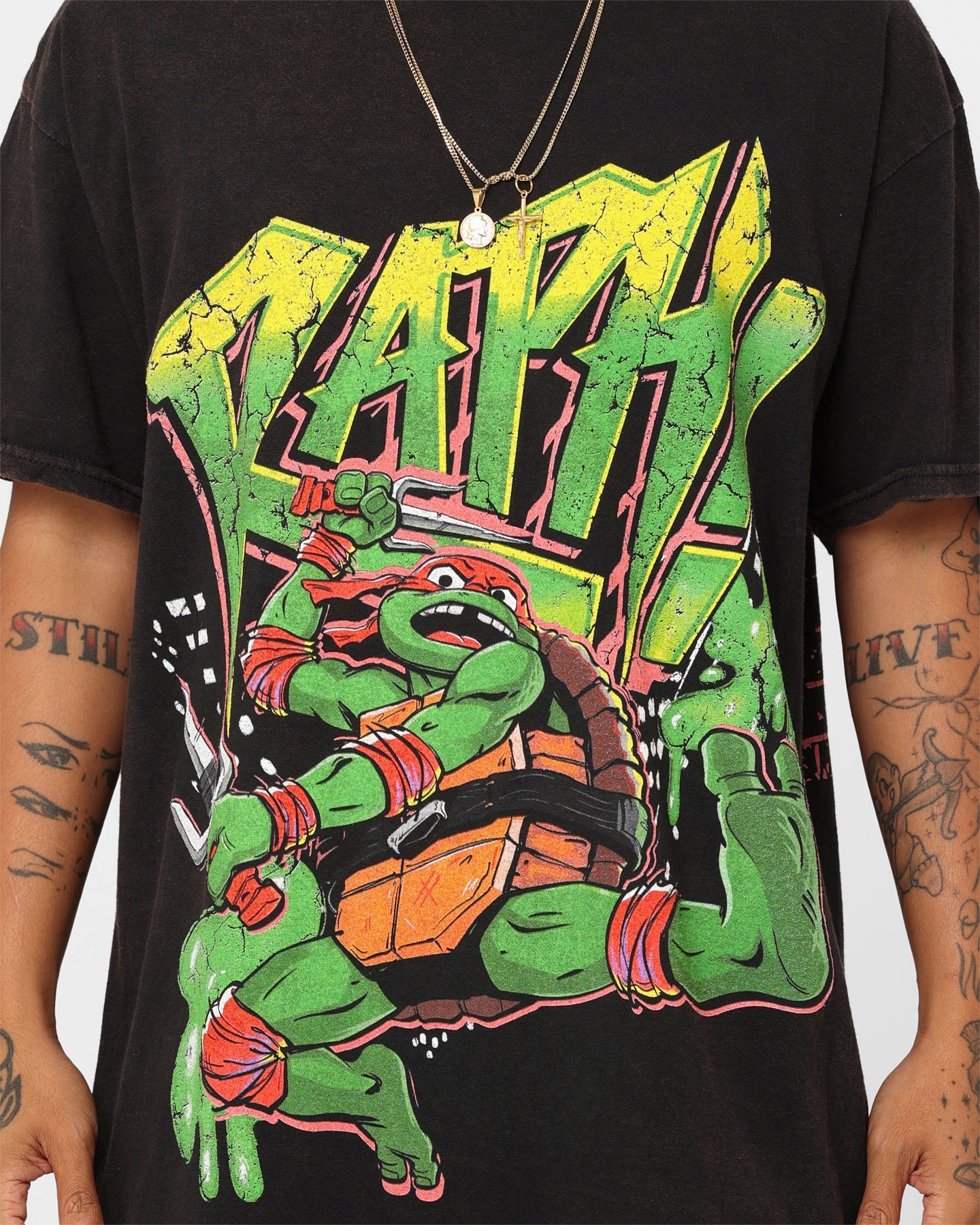 Perfect Layer Wear Versatile Look Goat Crew X Teenage Mutant Ninja Turtles Raphael Vintage T-Shirt Black Wash