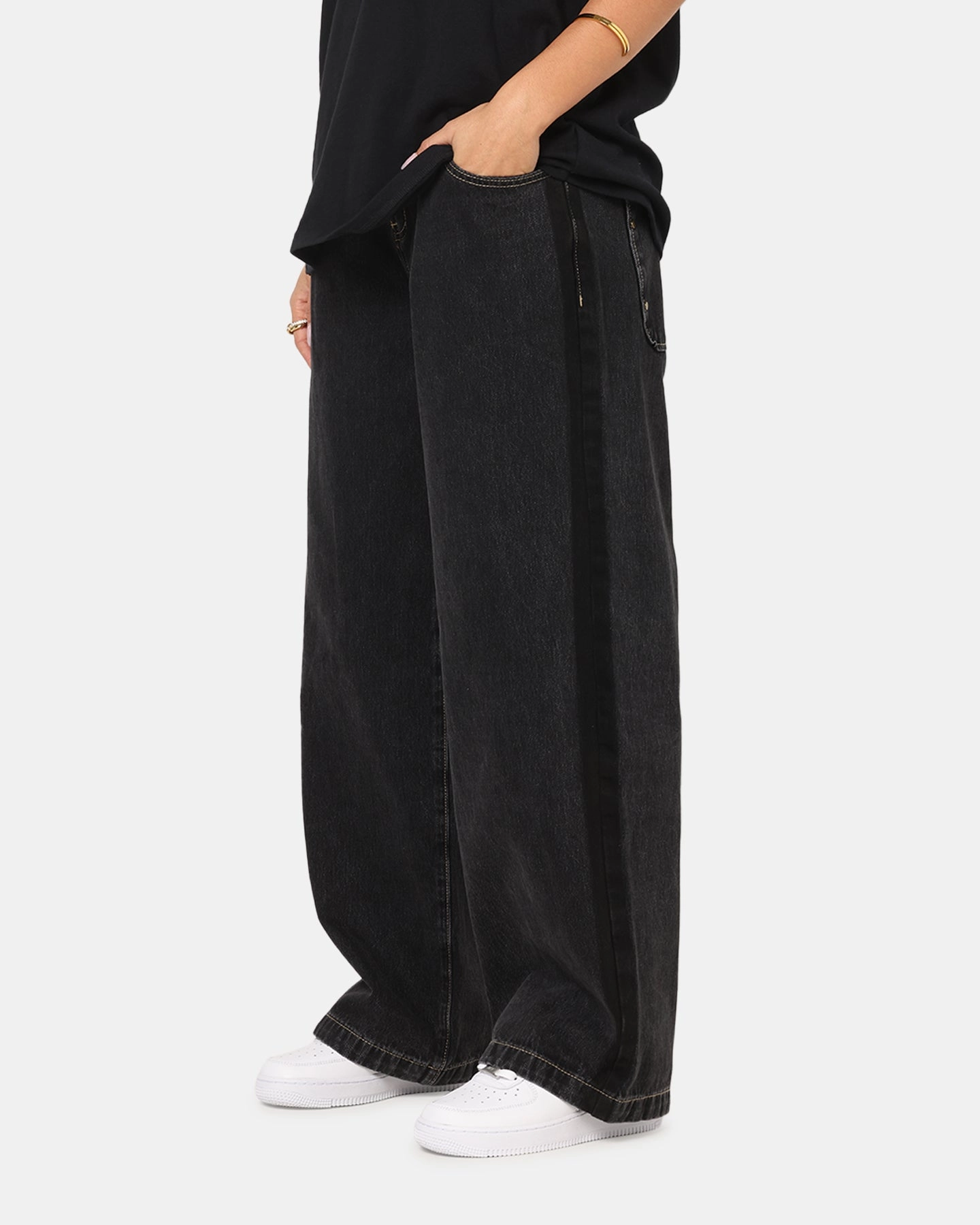 Saint Morta Amplus Rodeo Drive Recon Jeans Black Shadow Urban Explorer Evening Stroll Casual Friday