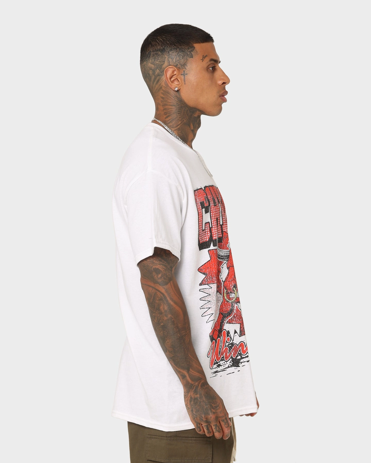 Goat Crew Raging Bull T-Shirt White Cozy Layers