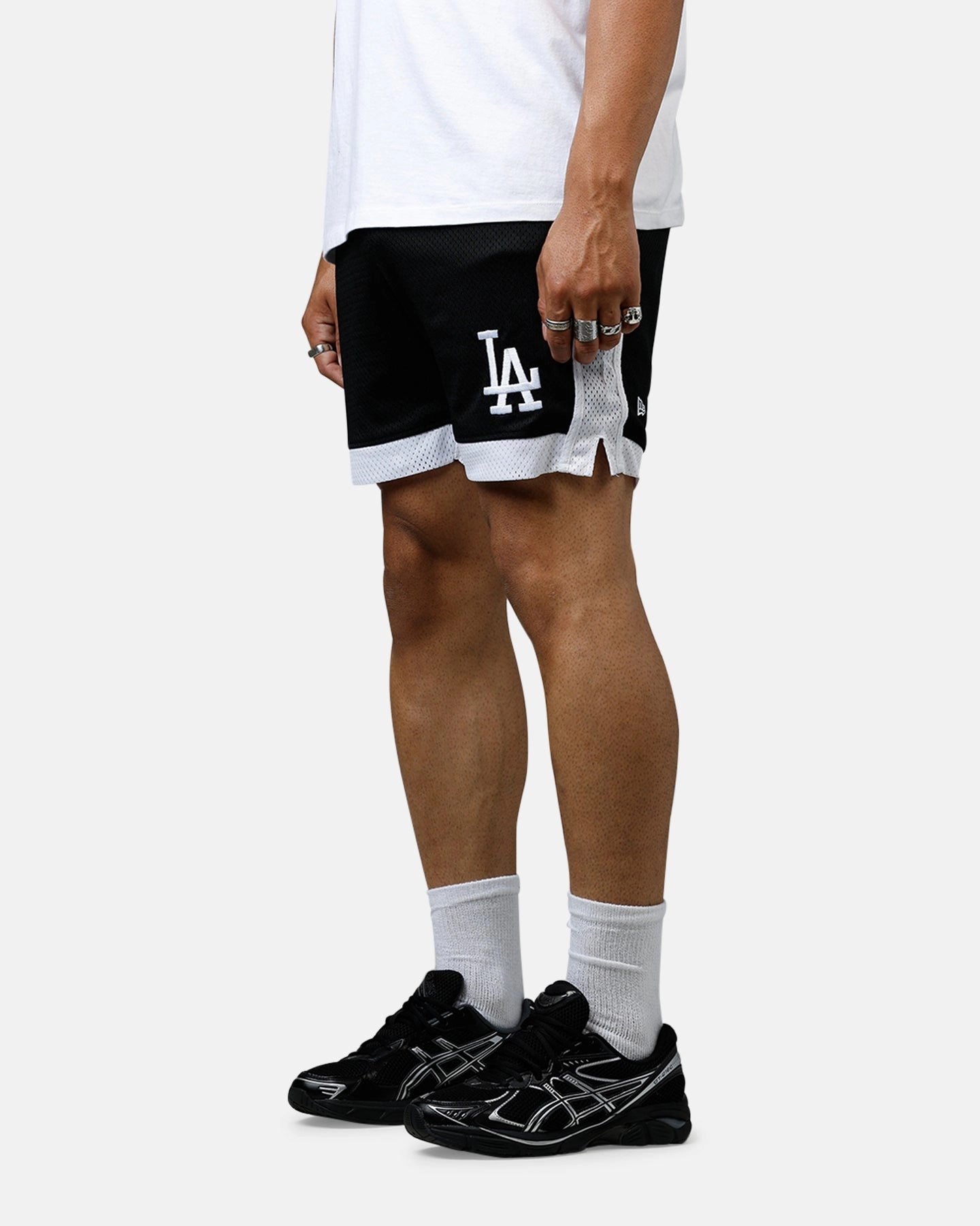 CompactPackable Everyday Style New Era Los Angeles Dodgers Sport Class Shorts Black/White