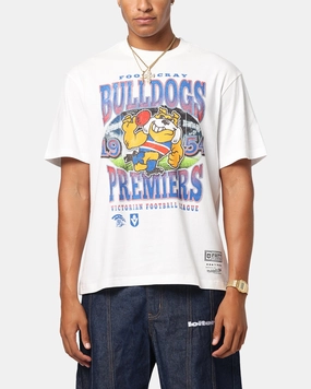 Timeless Style long sleeved Mitchell & Ness Western Bulldogs Mascot T-Shirt Vintage White