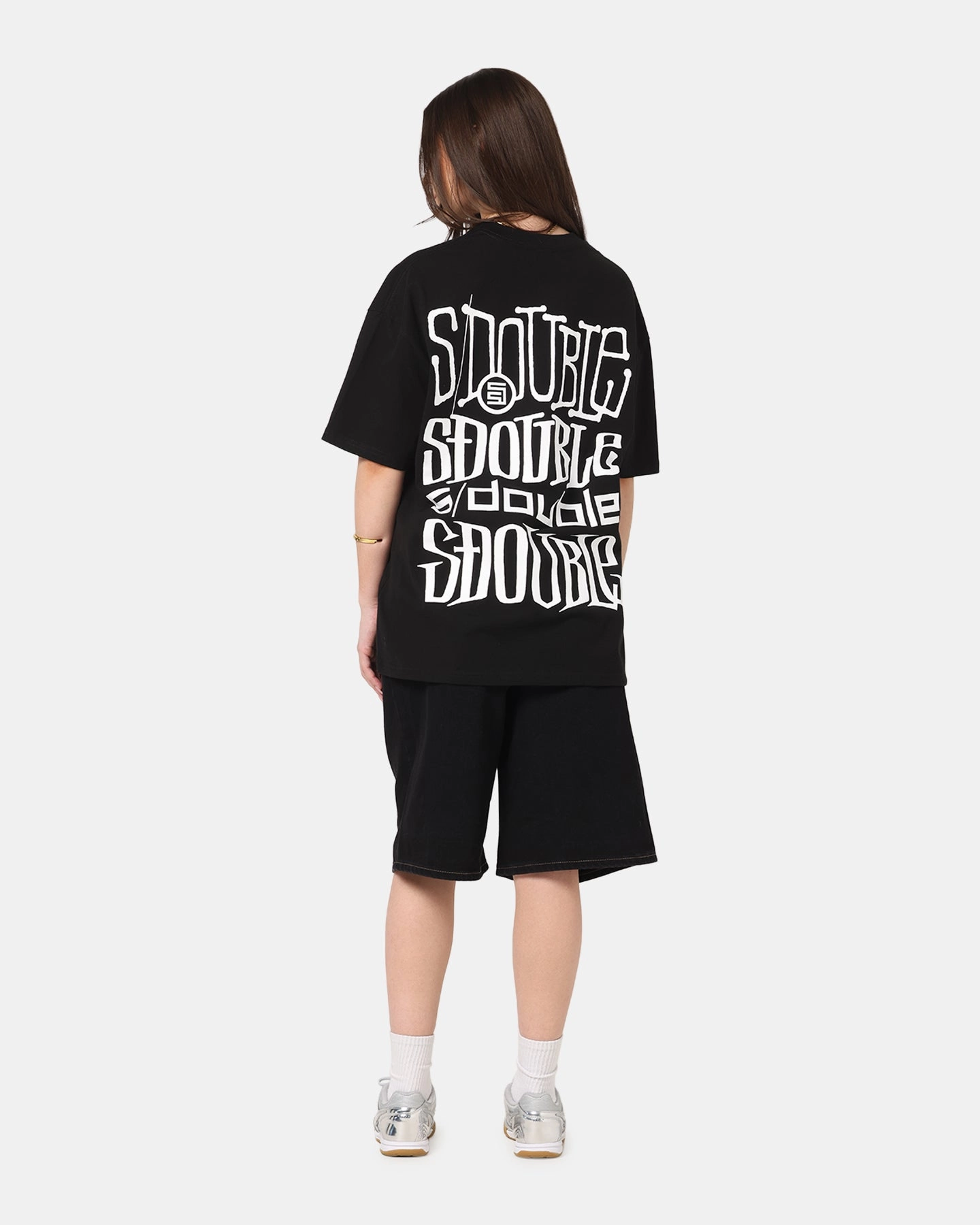 S Double Logofest T-Shirt Black Simple yet stylish
