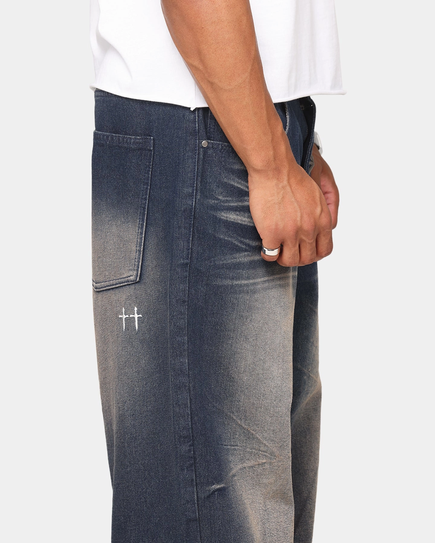 Brunch Outfit Classic Wear Luxury Saint Morta Amplus Jeans Antiquity Blue