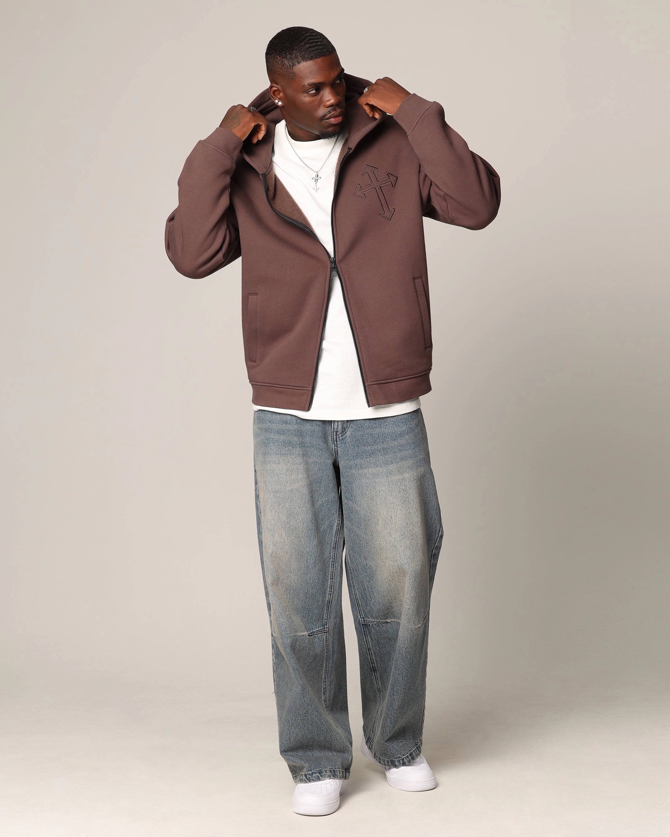Saint Morta Amplus Jeans Dirty Denim Casual Option Outfit Routine