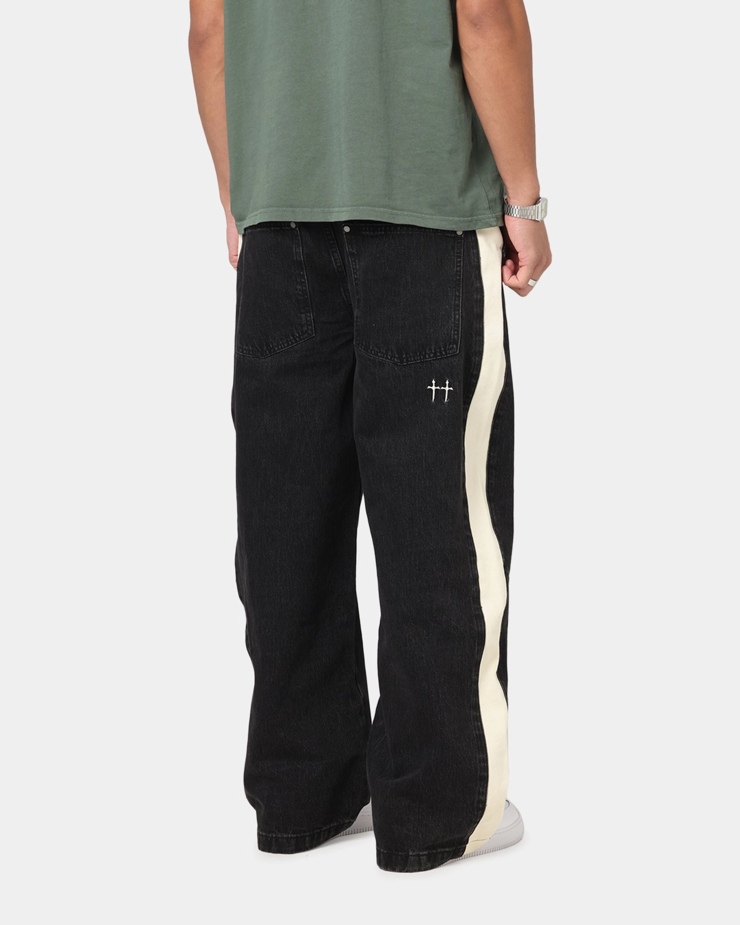 Travel Style Easy Style Saint Morta Amplus Sidewinder Jeans Black/Off White