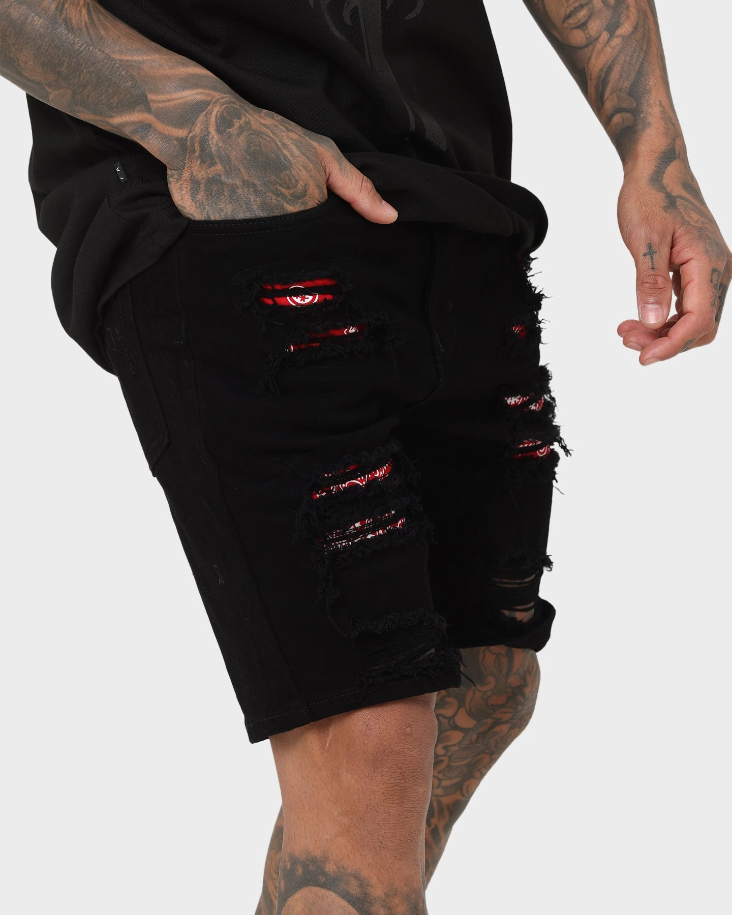 Easy Movement Fit Anti Sag Technology Saint Morta Bandana Summum Shorts Black/Red