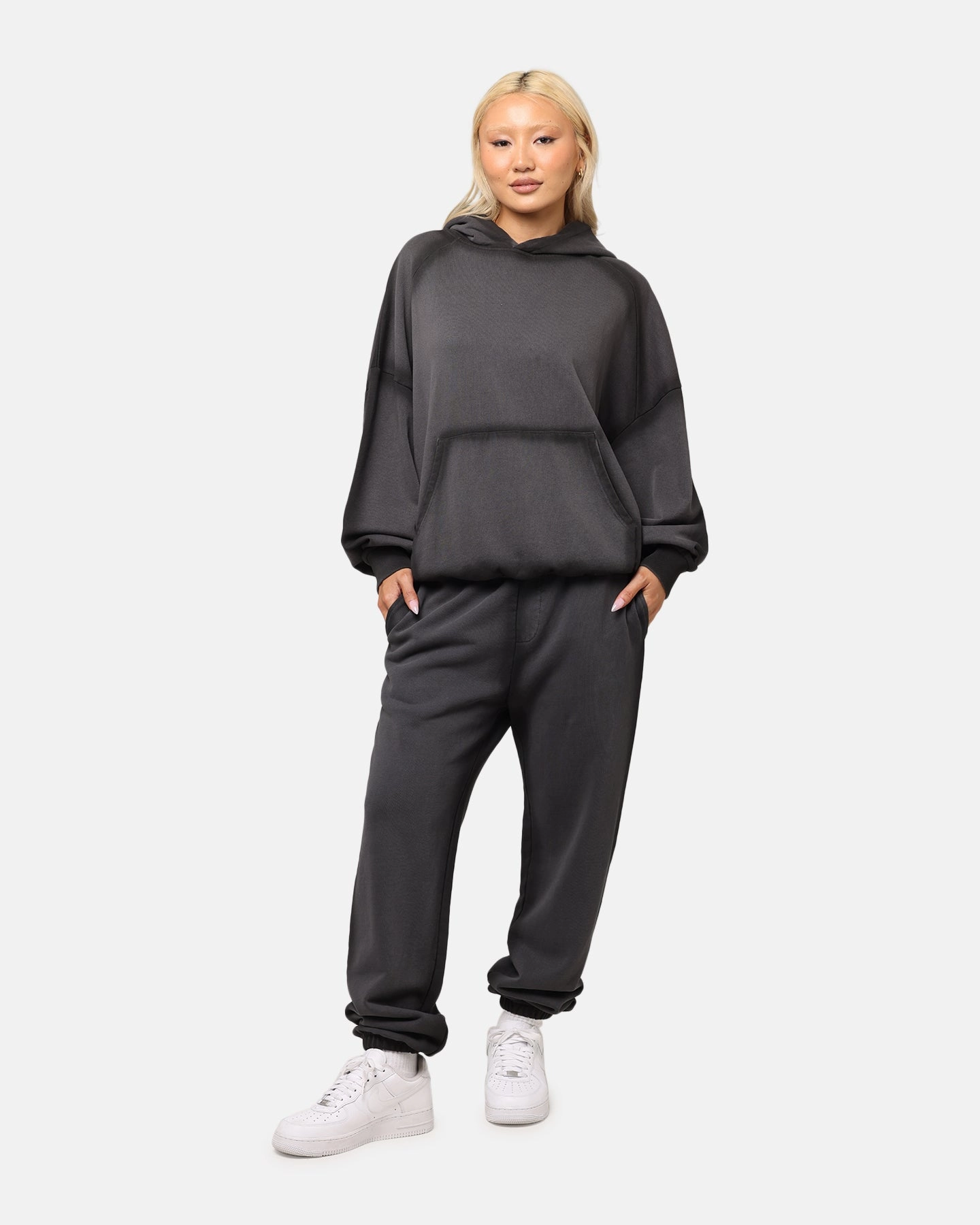 Saint Morta Contrast Wash Sweatpants Washed Black BreathableFabric Fashion Layer