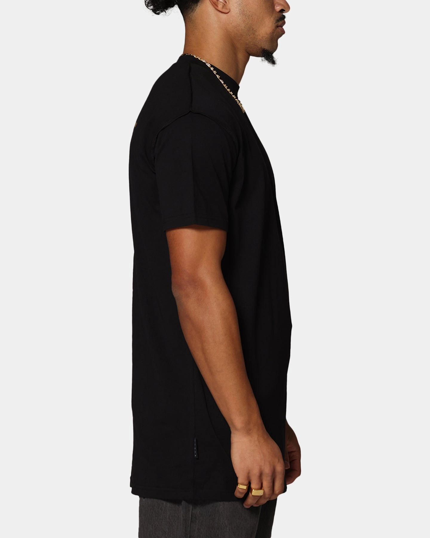 Saint Morta Daggers Lafayette T-Shirt Black/Gold Heather Jersey Material