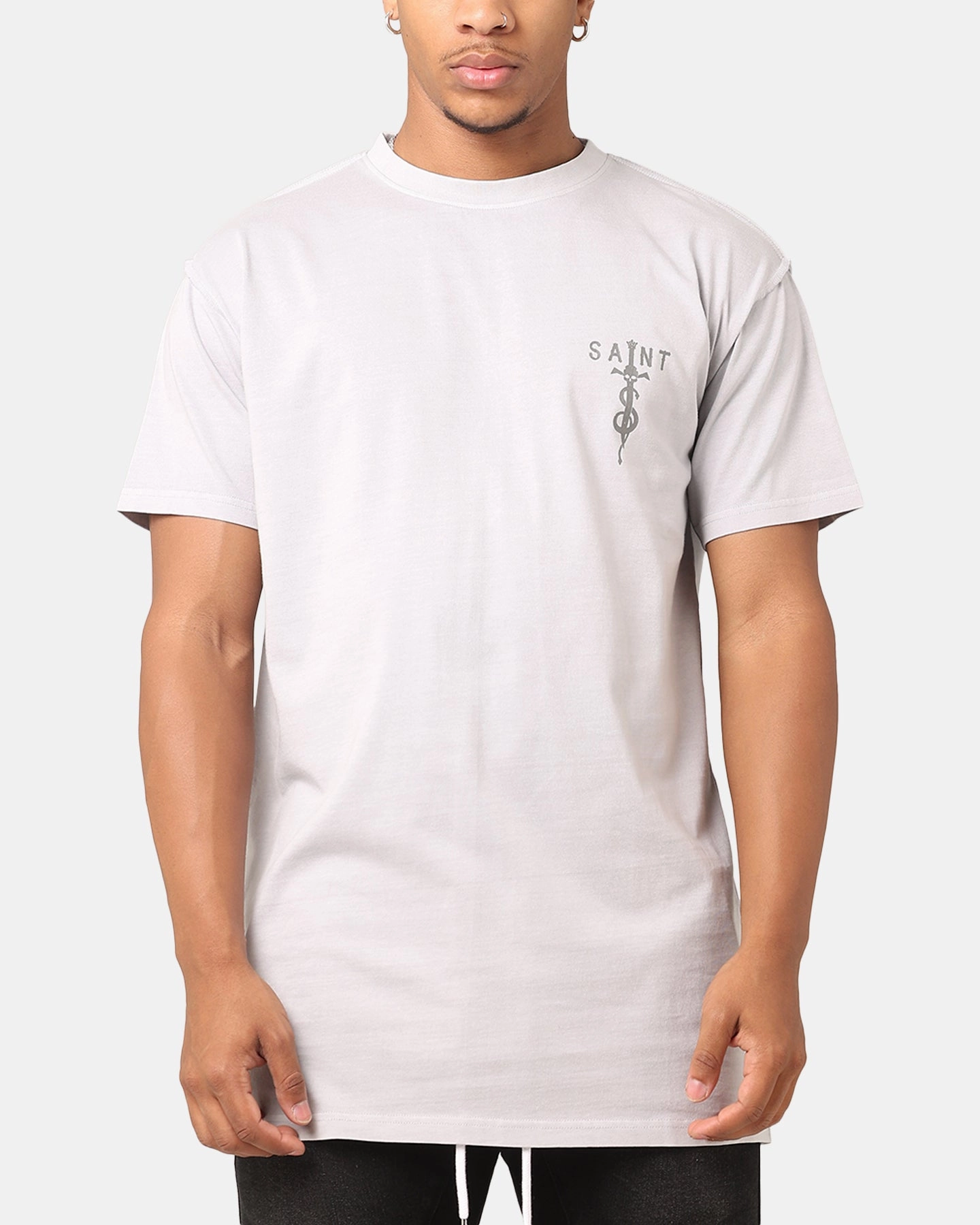 Saint Morta Daggers Lafayette T-Shirt Vintage Grey Urban Fashion Look