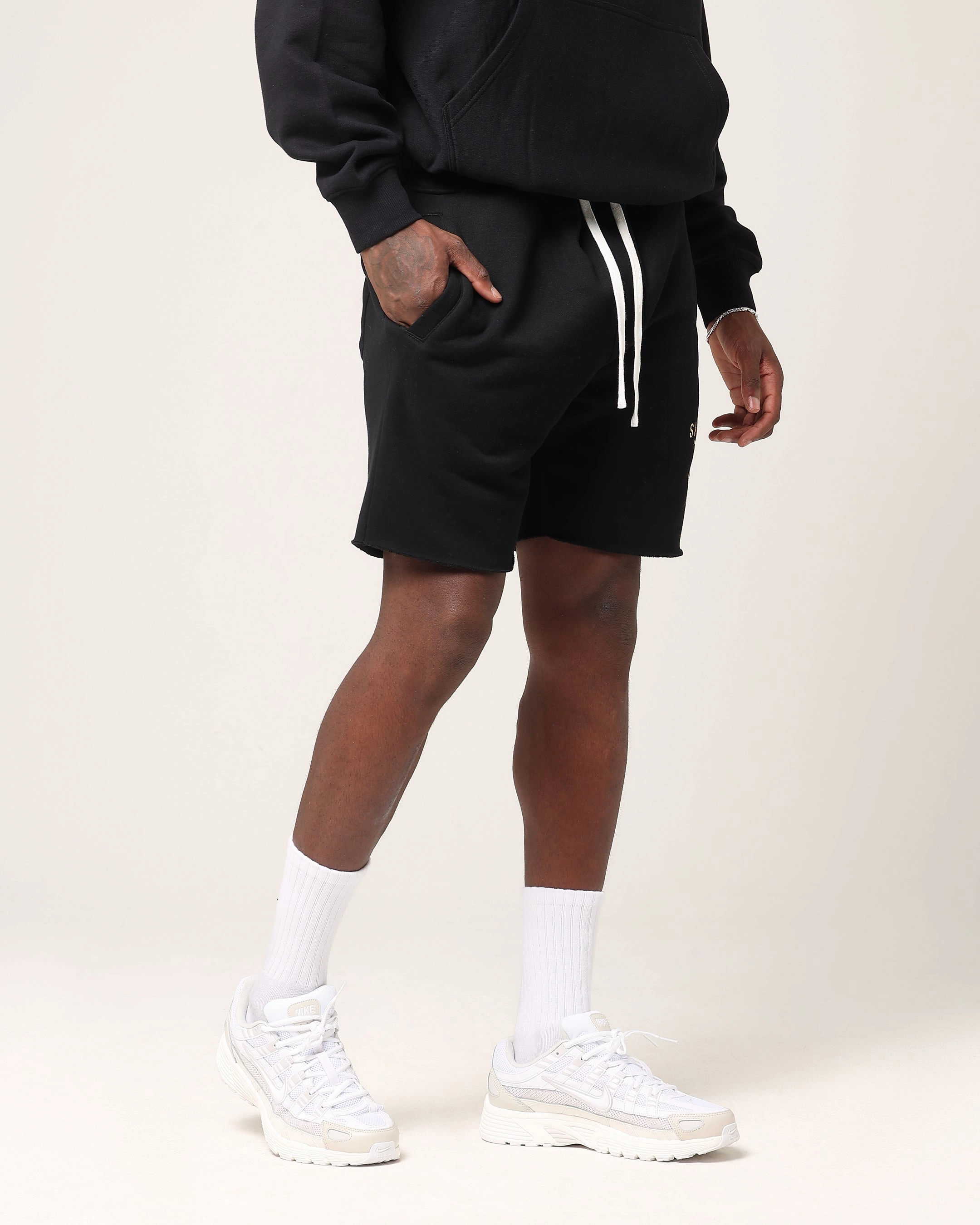 Saint Morta Daggers Sweat Shorts Black/Gold Outdoor Style Stylish Shorts