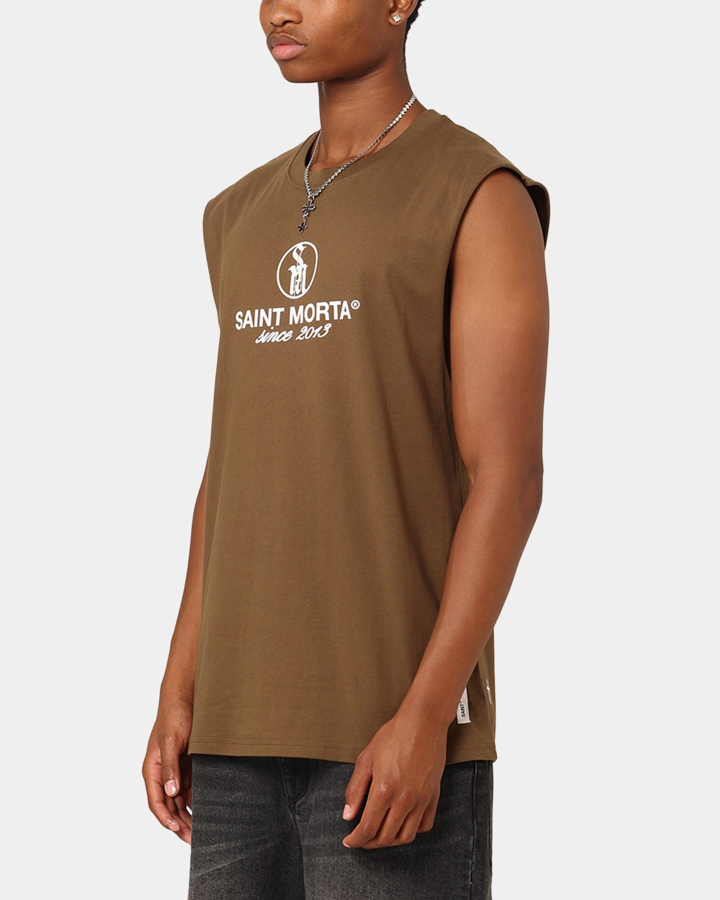 Simple Style SustainableManufacturing Saint Morta Emblem Muscle T-Shirt Army Green