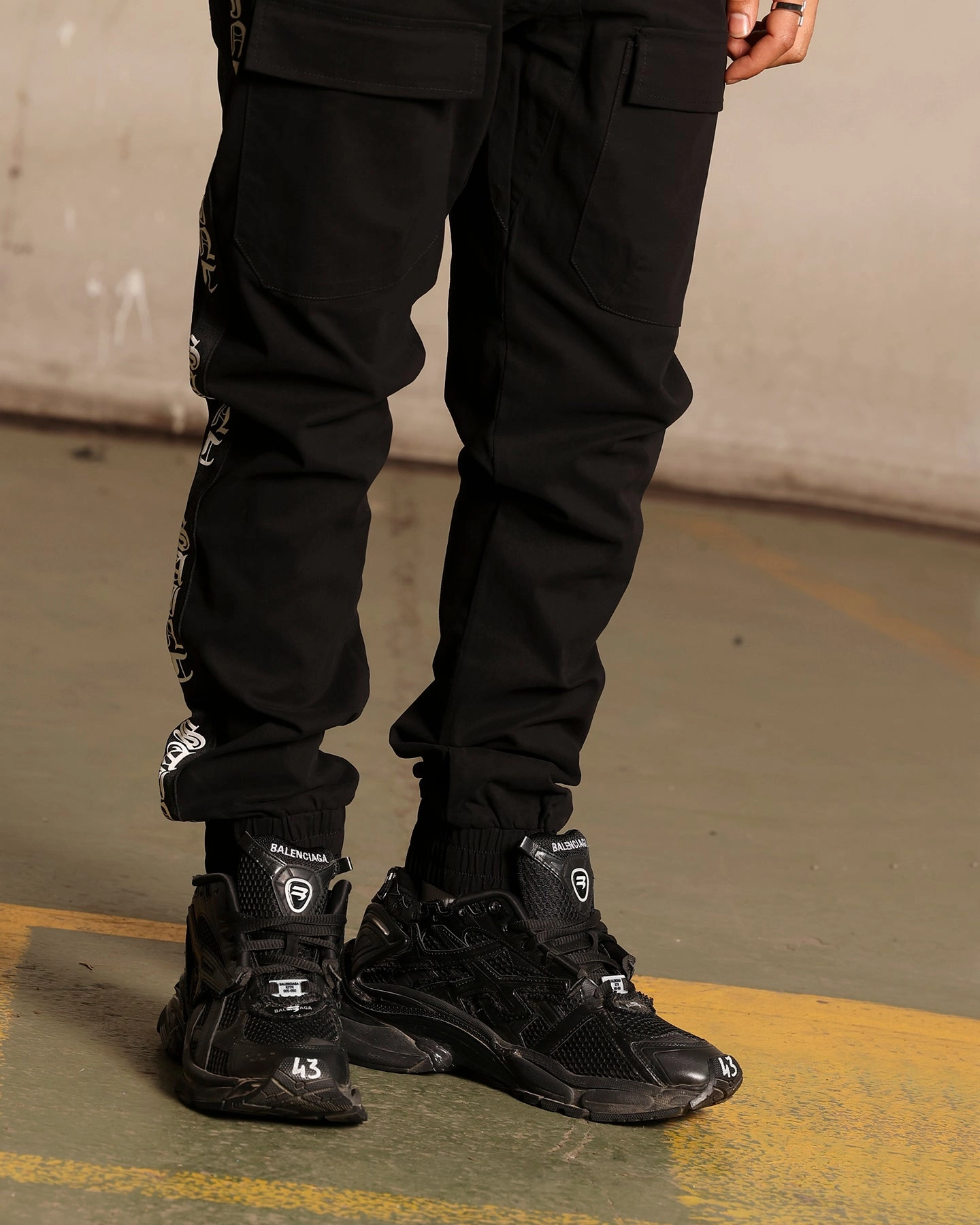 Recycled Polyester Blend ReinforcedSeams Saint Morta Fallen Jogger Black