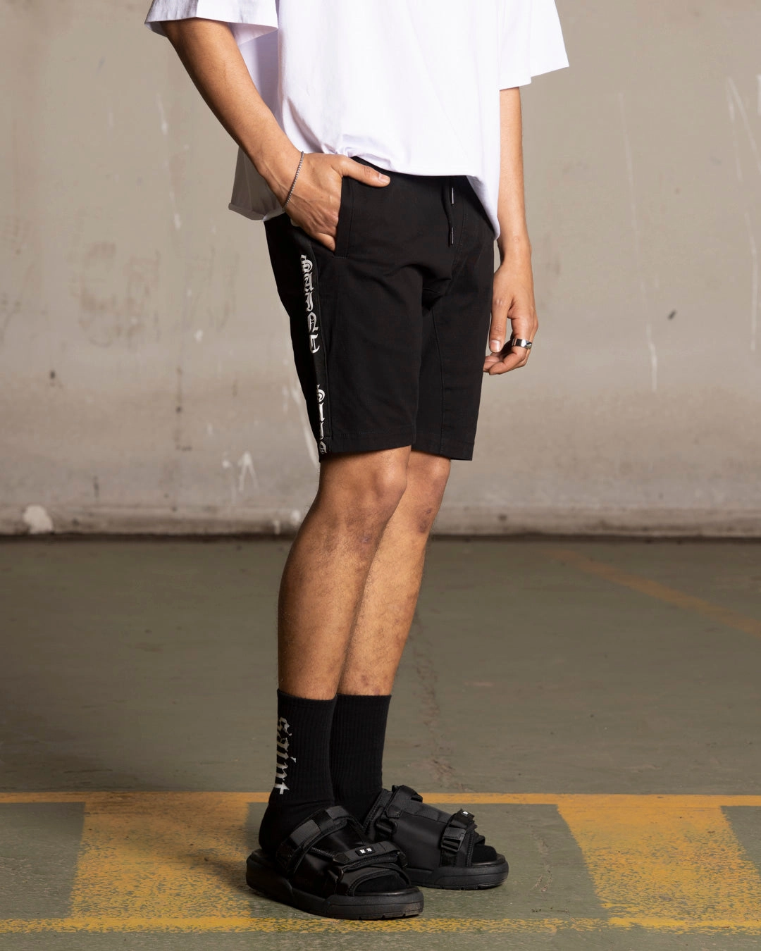 beauty industry colorful Saint Morta Fallen Walk Shorts Black