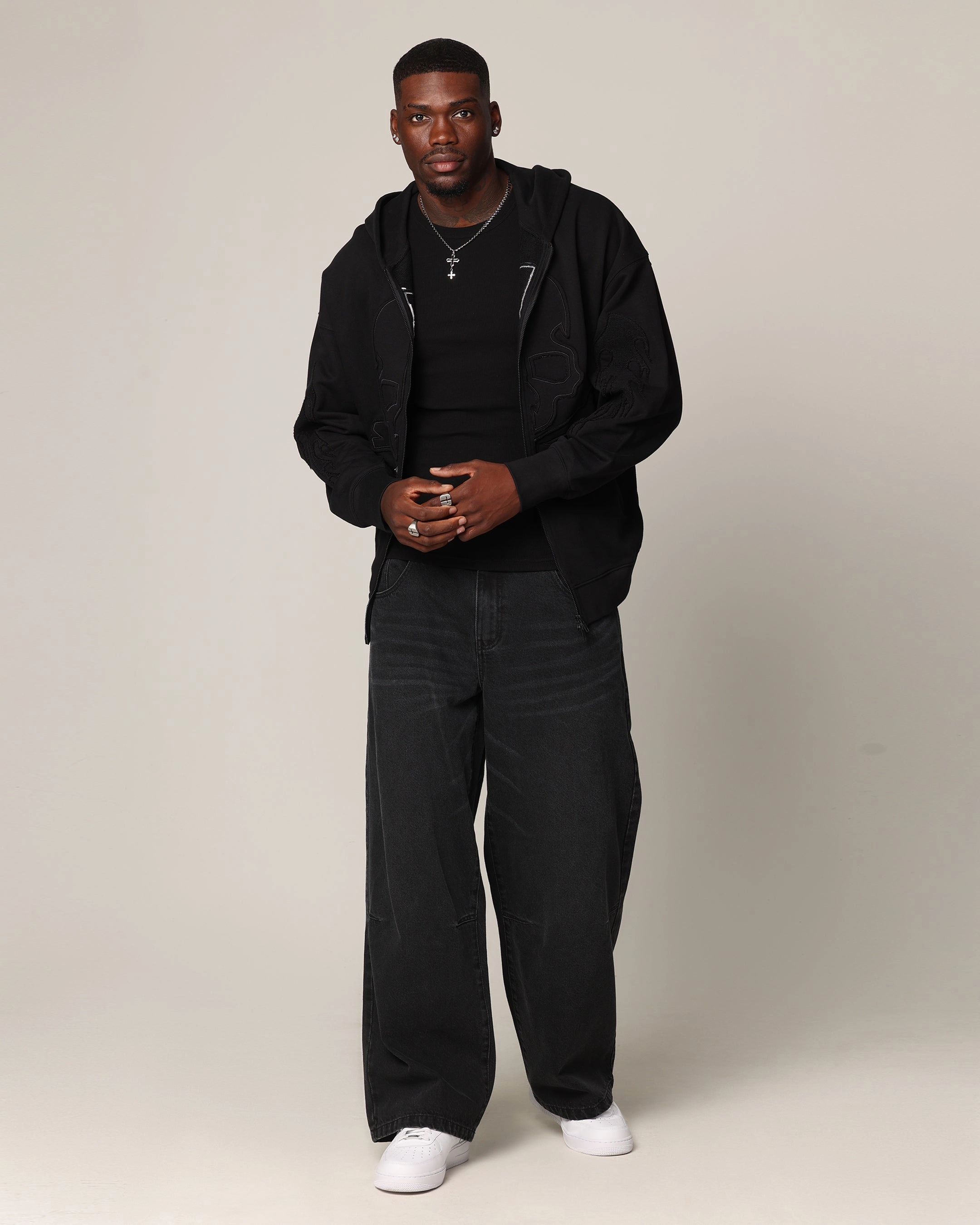 Give Regular Fit Saint Morta Hellfire Zip Hoodie Black