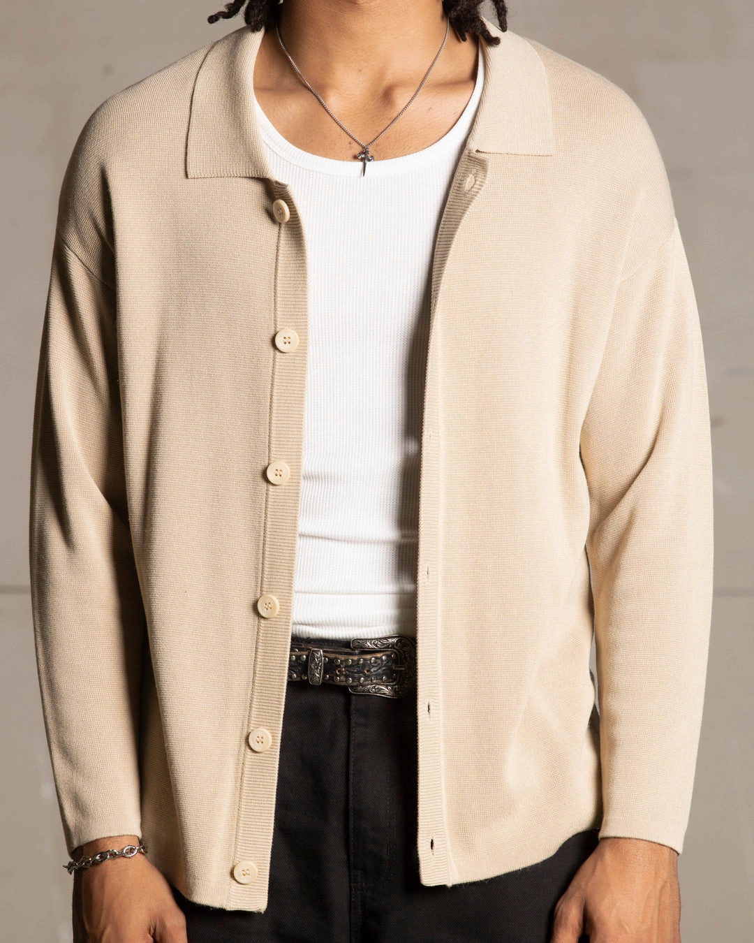 Saint Morta Knitted Long Sleeve Button Up Shirt Tan Smooth Stitch Pattern wrinkle free
